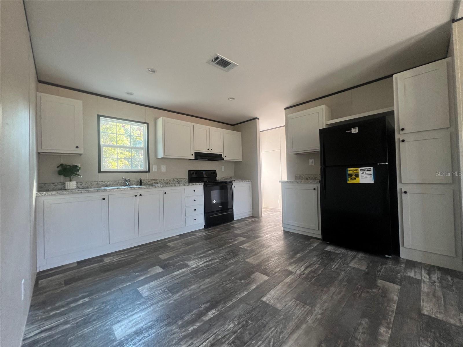 UNIVERSITY OAKS A SUB - Residential