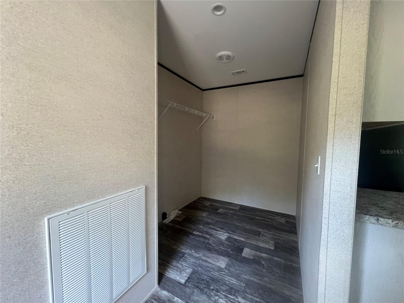 UNIVERSITY OAKS A SUB - Residential