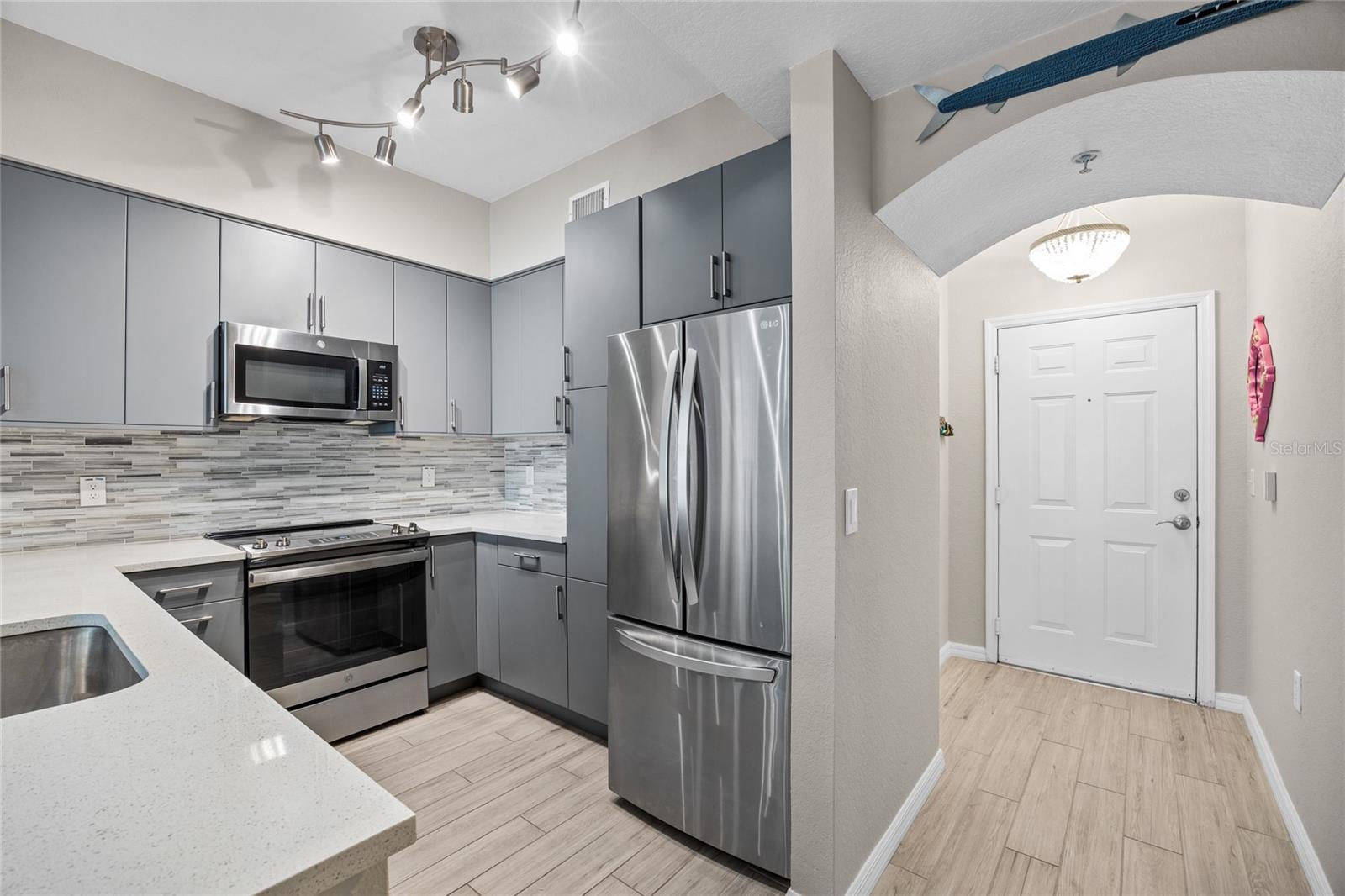 MADISON AT ST PETE - Residential