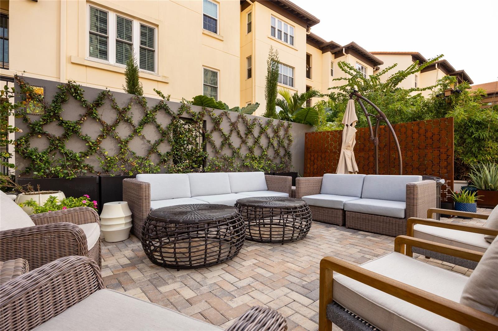 MADISON AT ST PETE - Residential