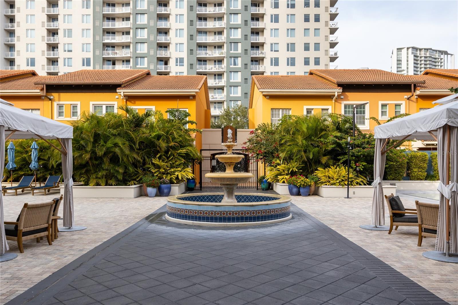 MADISON AT ST PETE - Residential