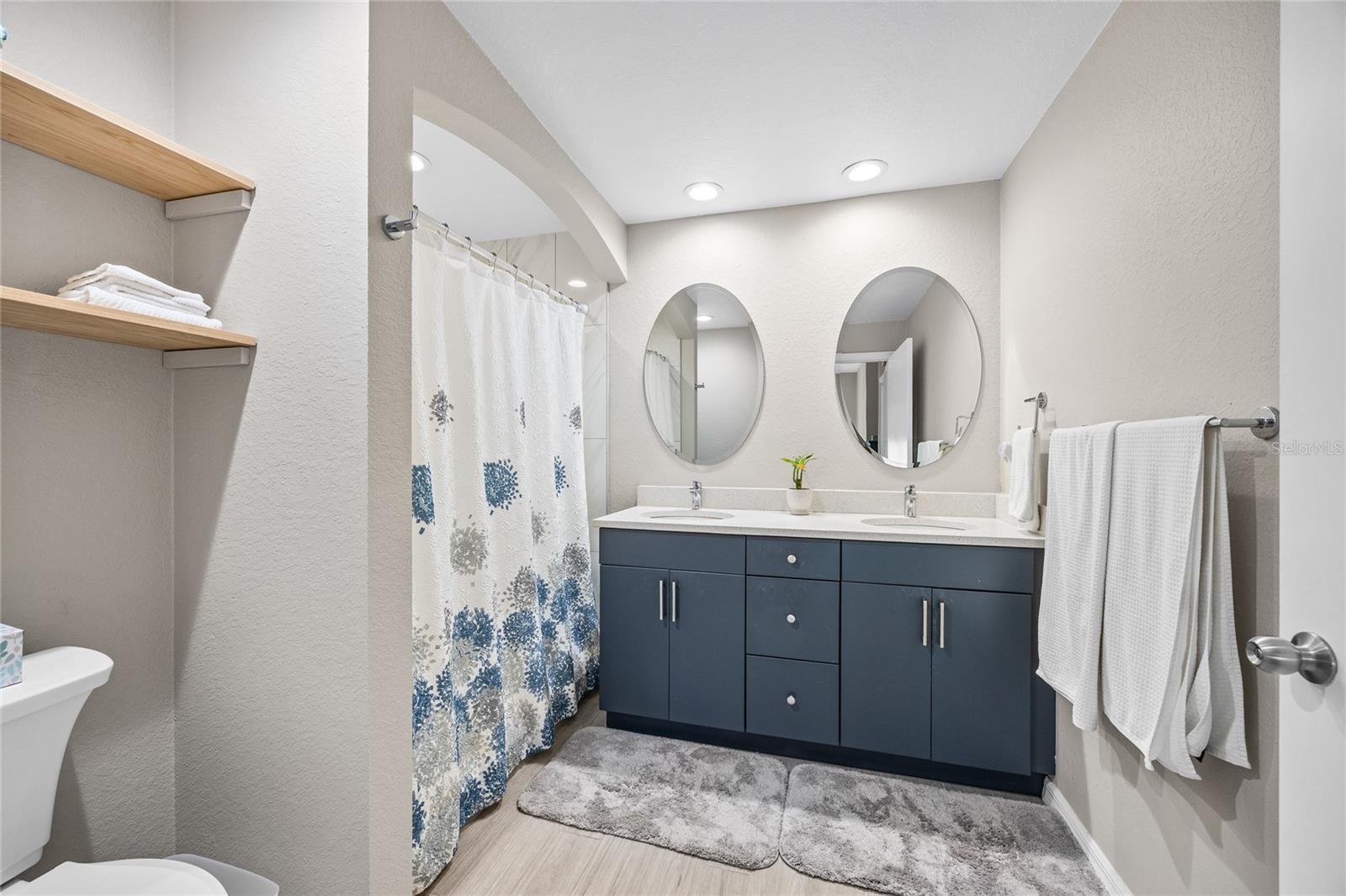 MADISON AT ST PETE - Residential