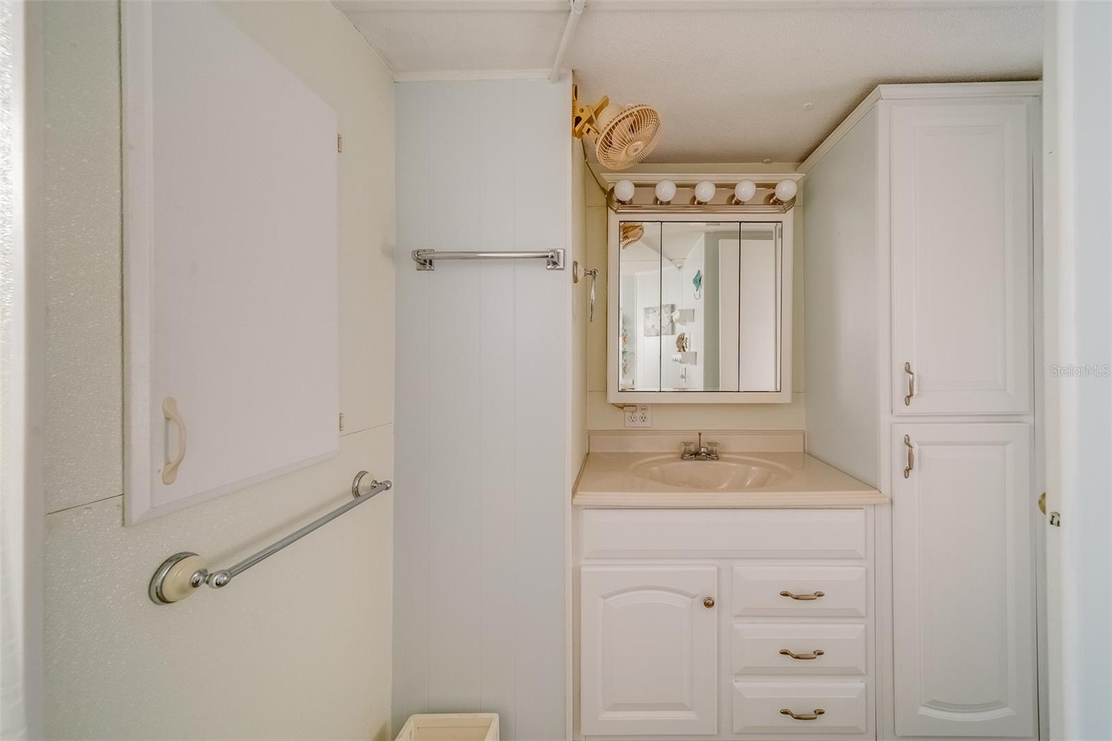 ZEPHYR SHORES UNREC - Residential