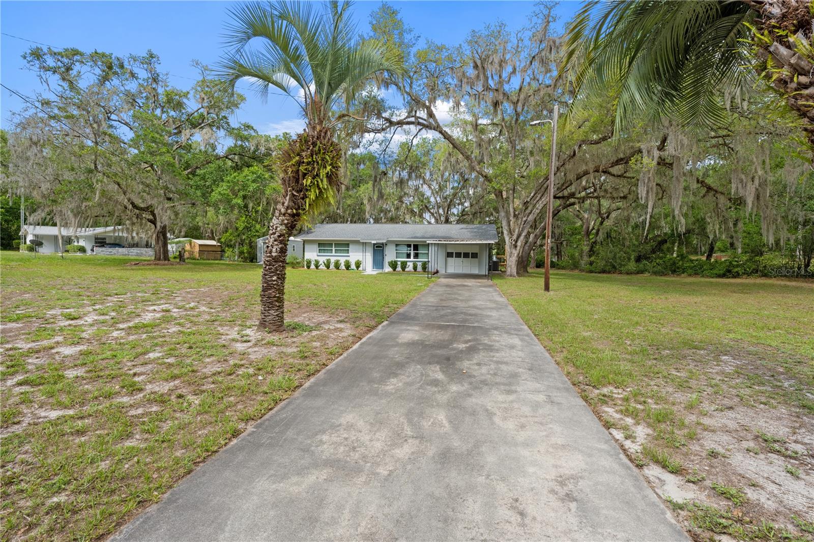 1136 SW SHOREWOOD DRIVE