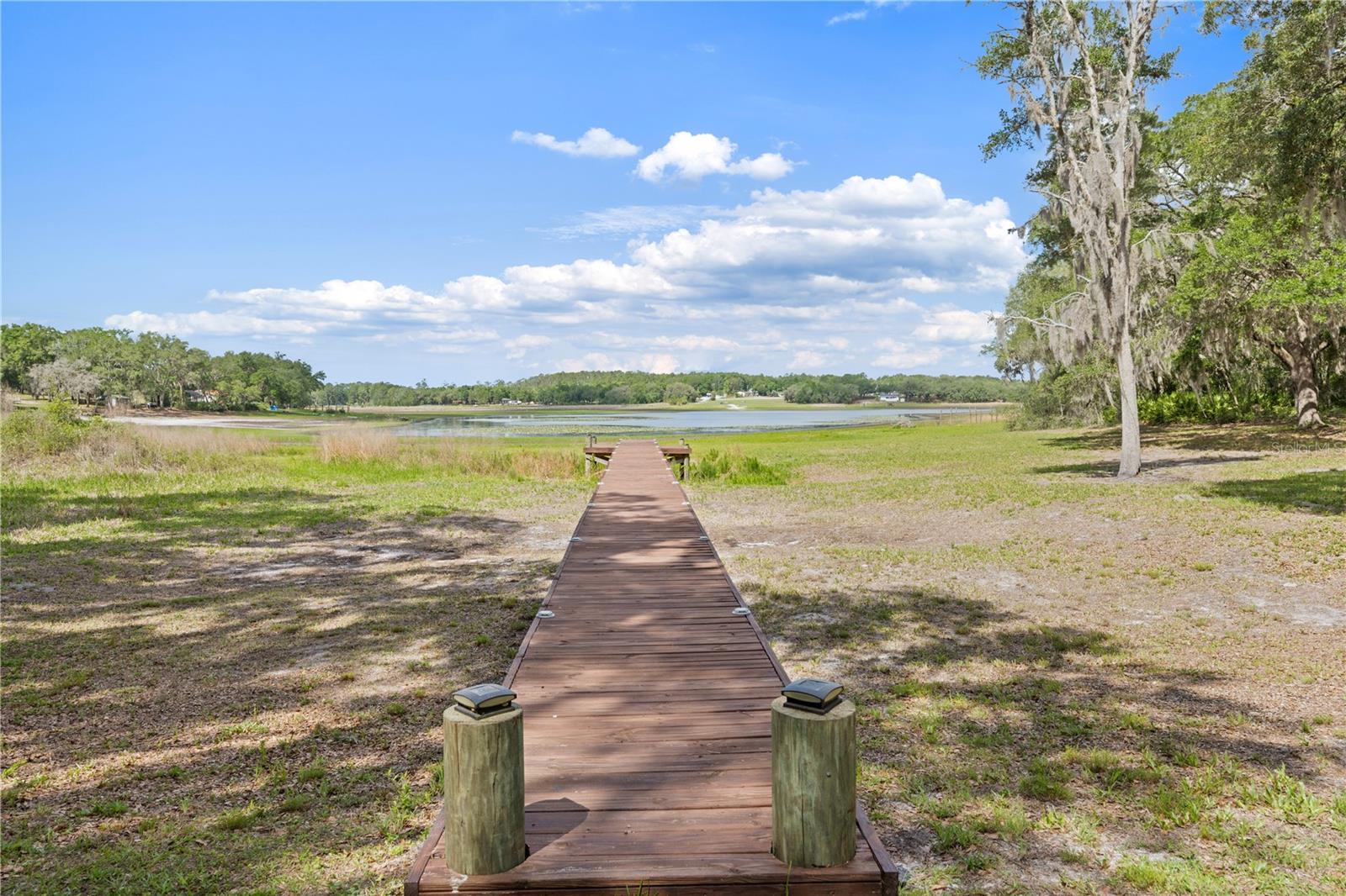 RAINBOW LAKES ESTATE - Residential