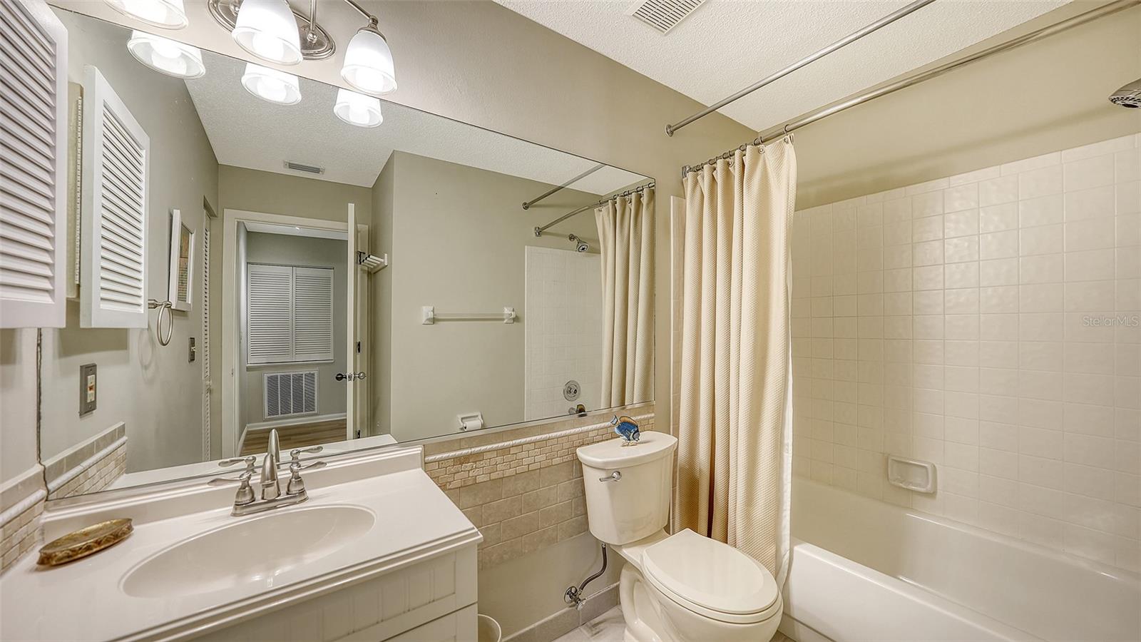 LANDINGS SOUTH IV - Residential