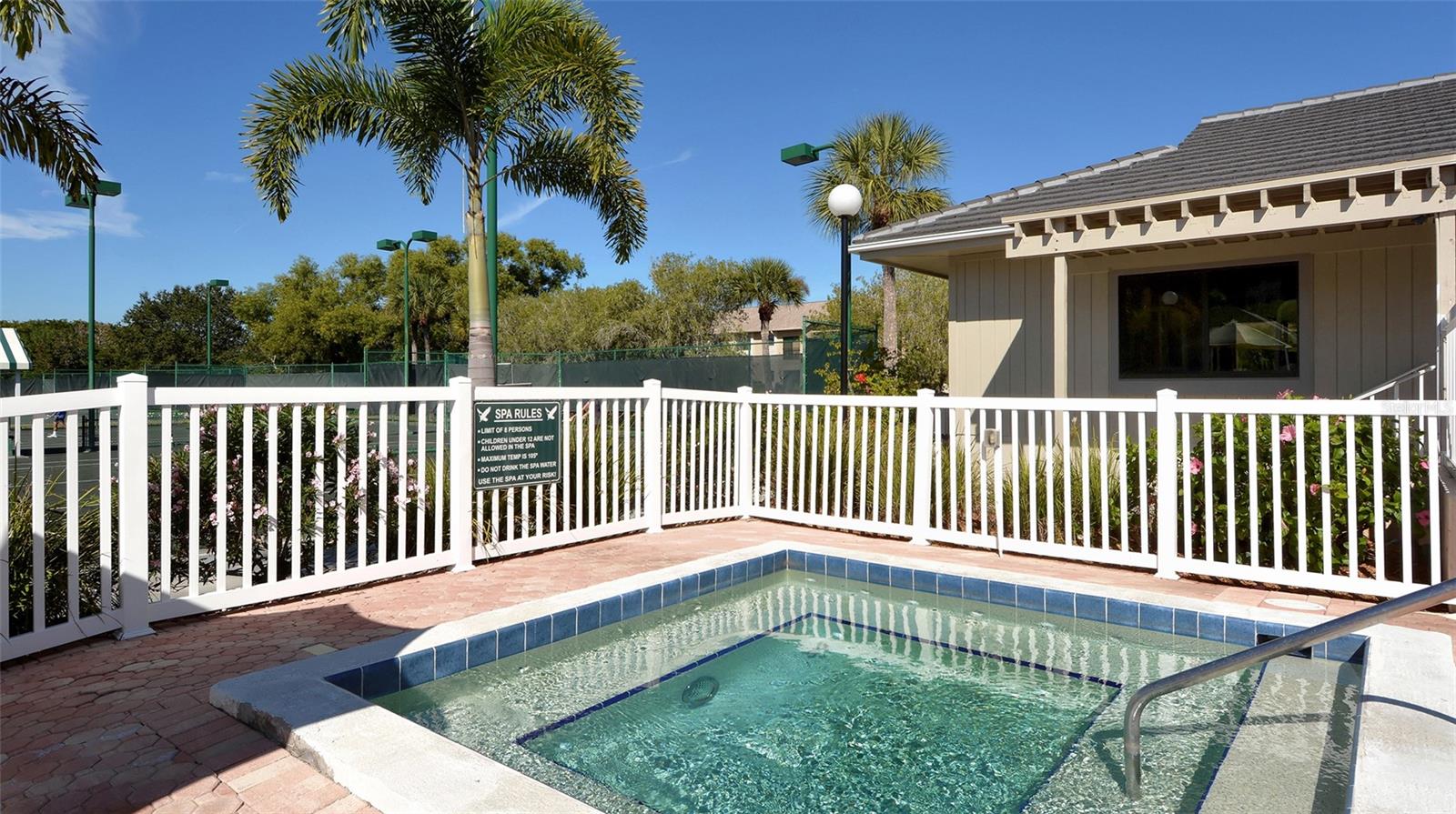 LANDINGS SOUTH IV - Residential
