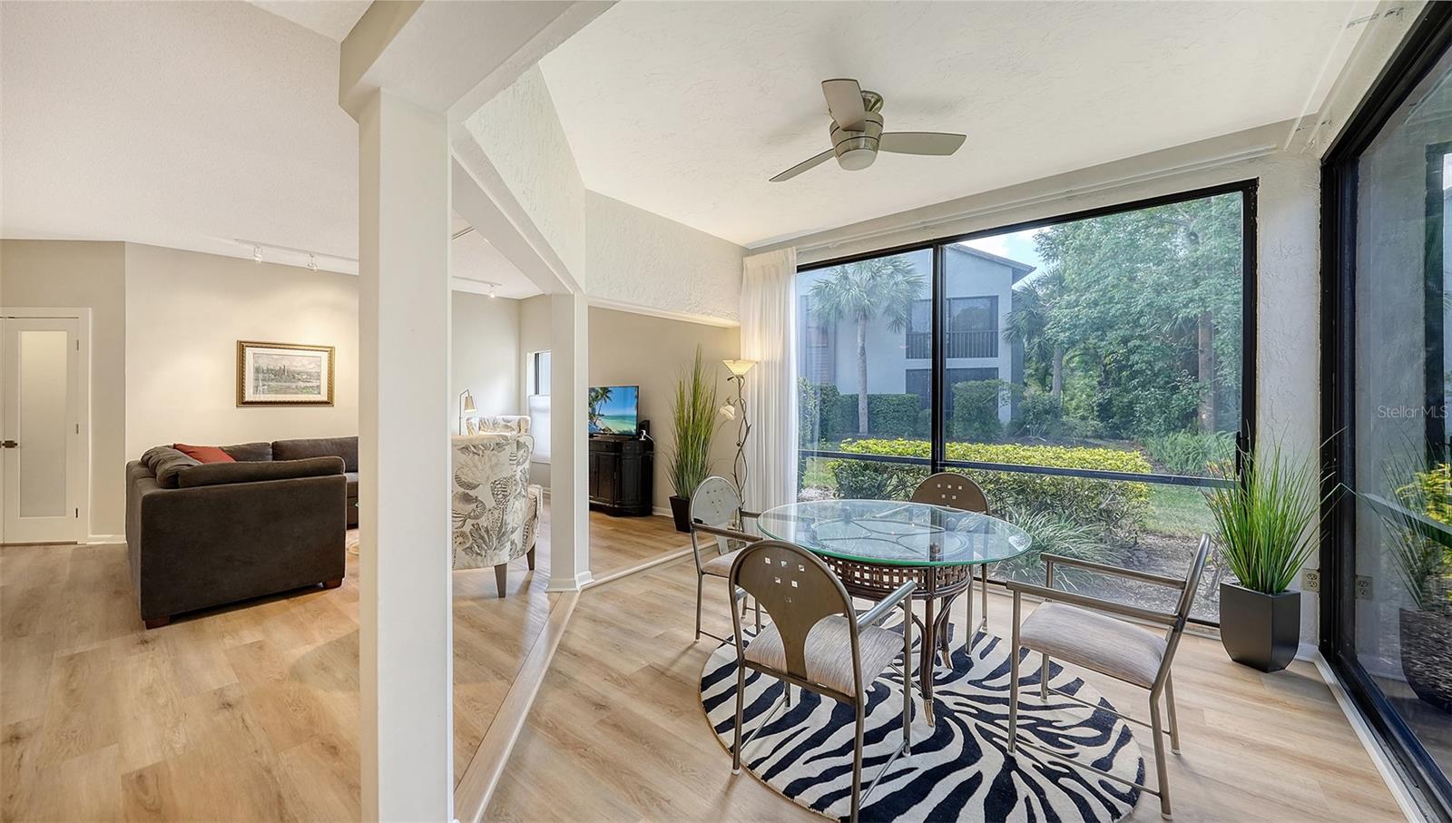 LANDINGS SOUTH IV - Residential