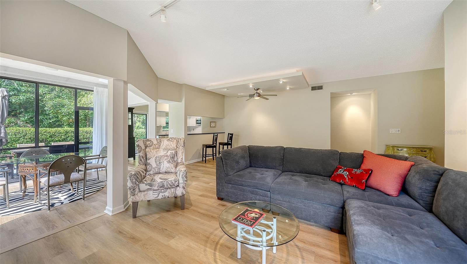 LANDINGS SOUTH IV - Residential