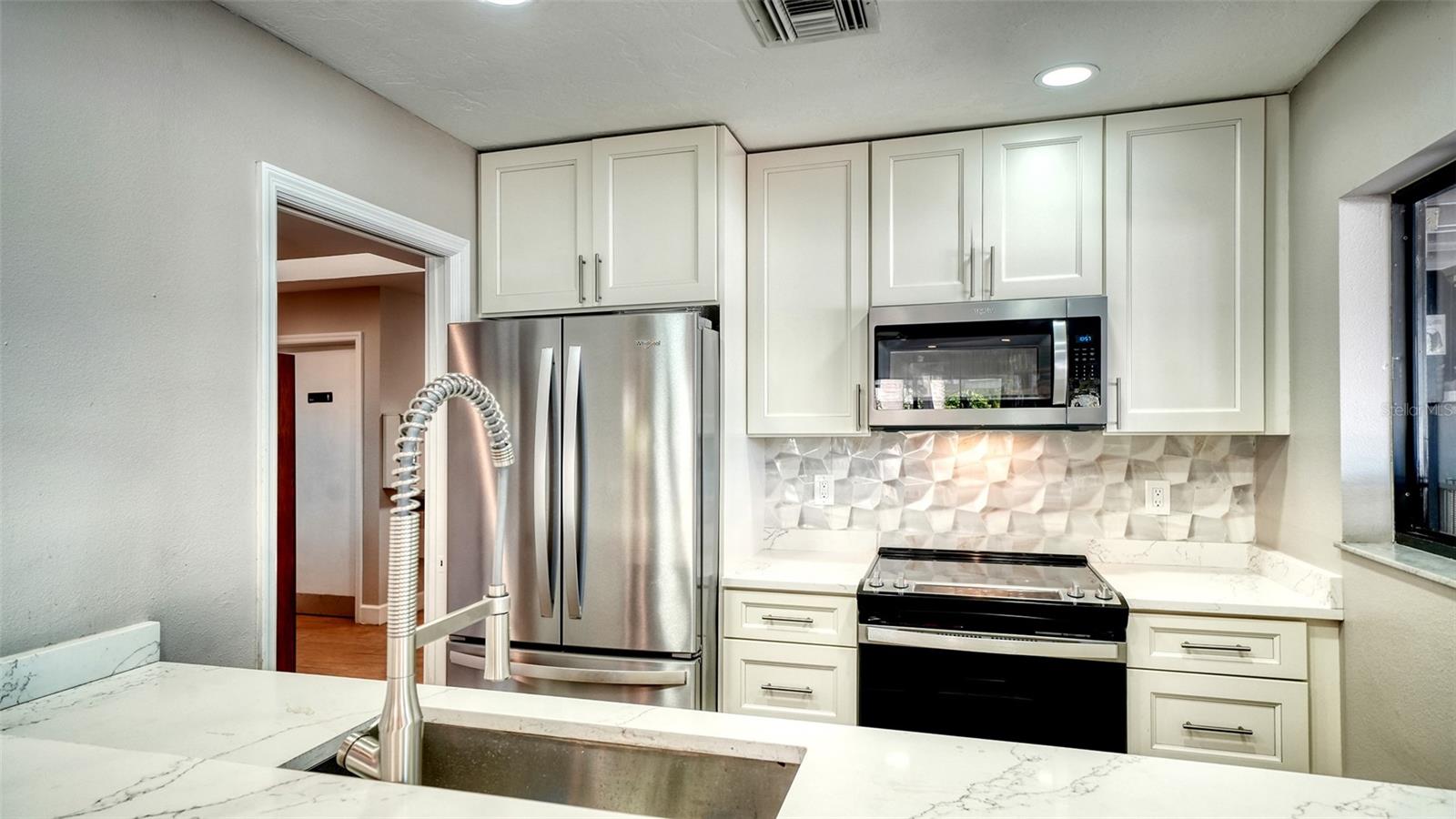 LANDINGS SOUTH IV - Residential