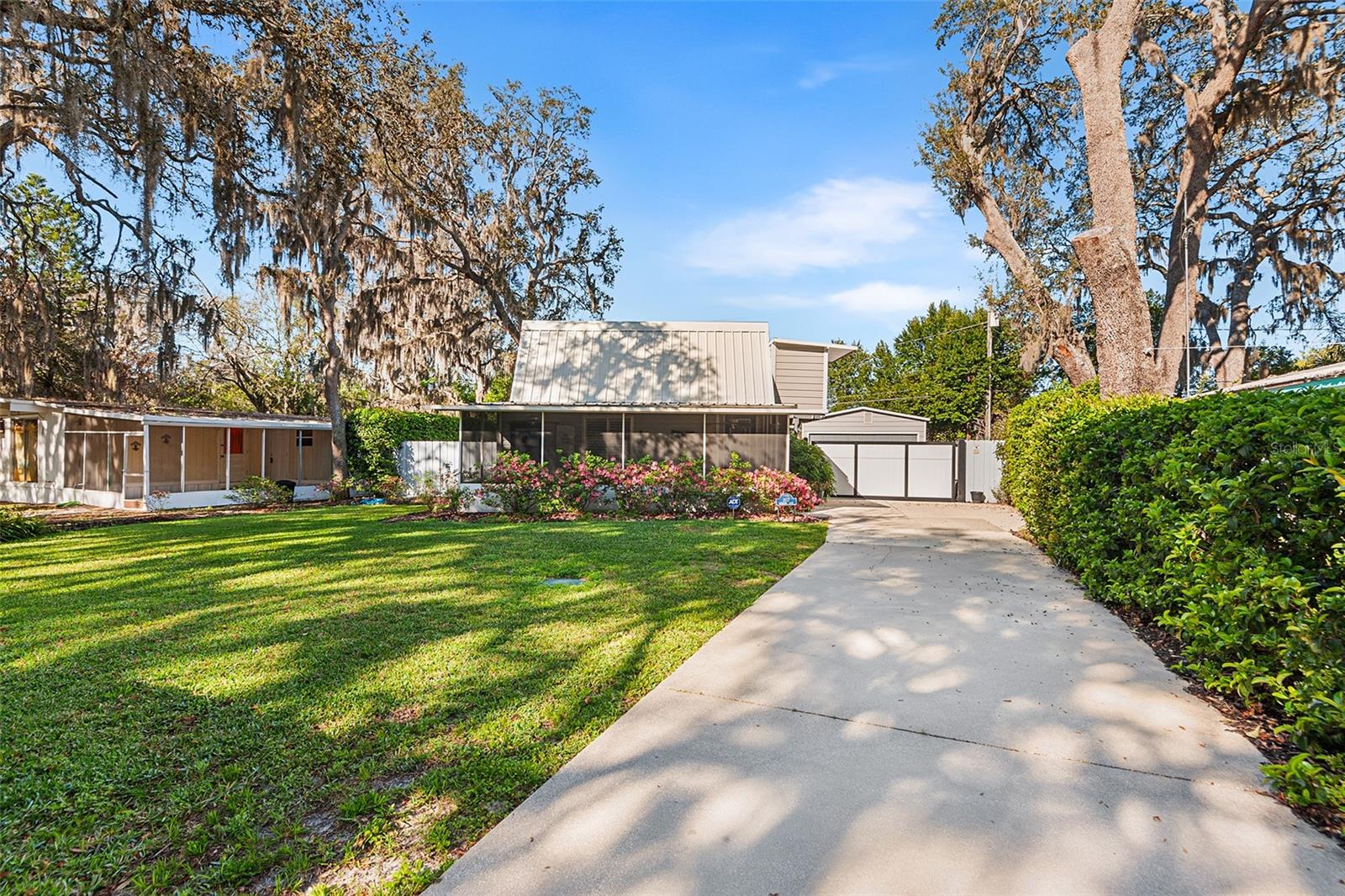 HOLIDAY CLUB UNIT 1 - Residential