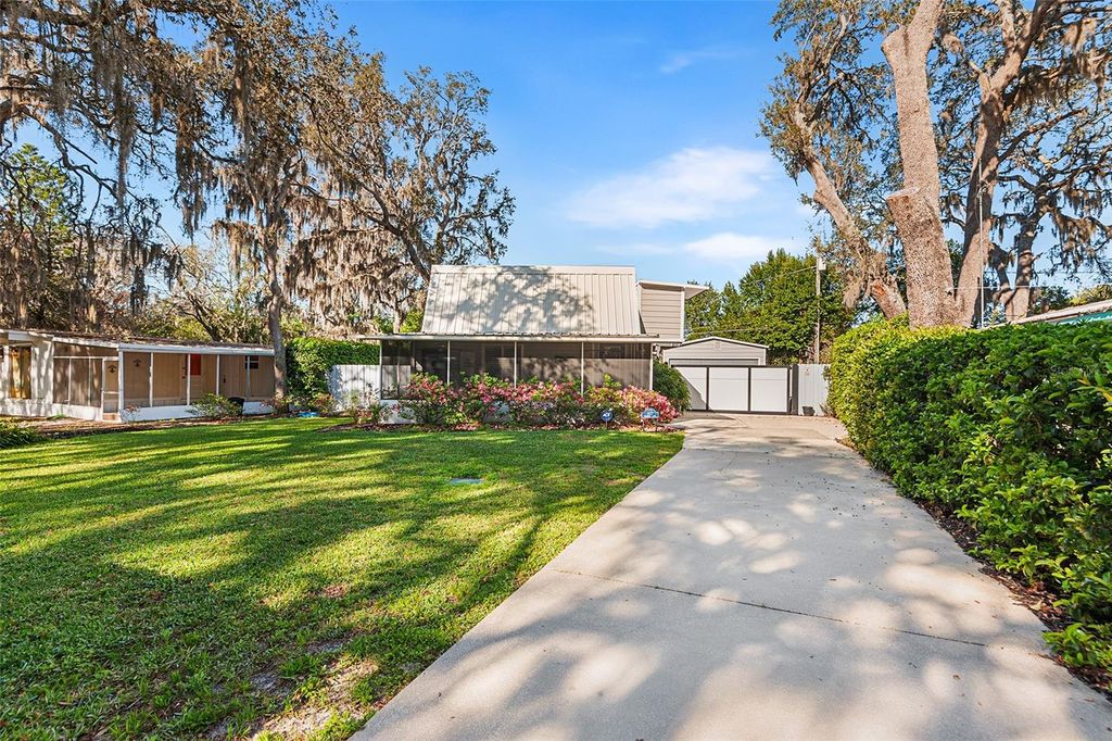 Photo of 1817 Beachway Ln, Odessa, FL 33556 (MLS # O6390423)