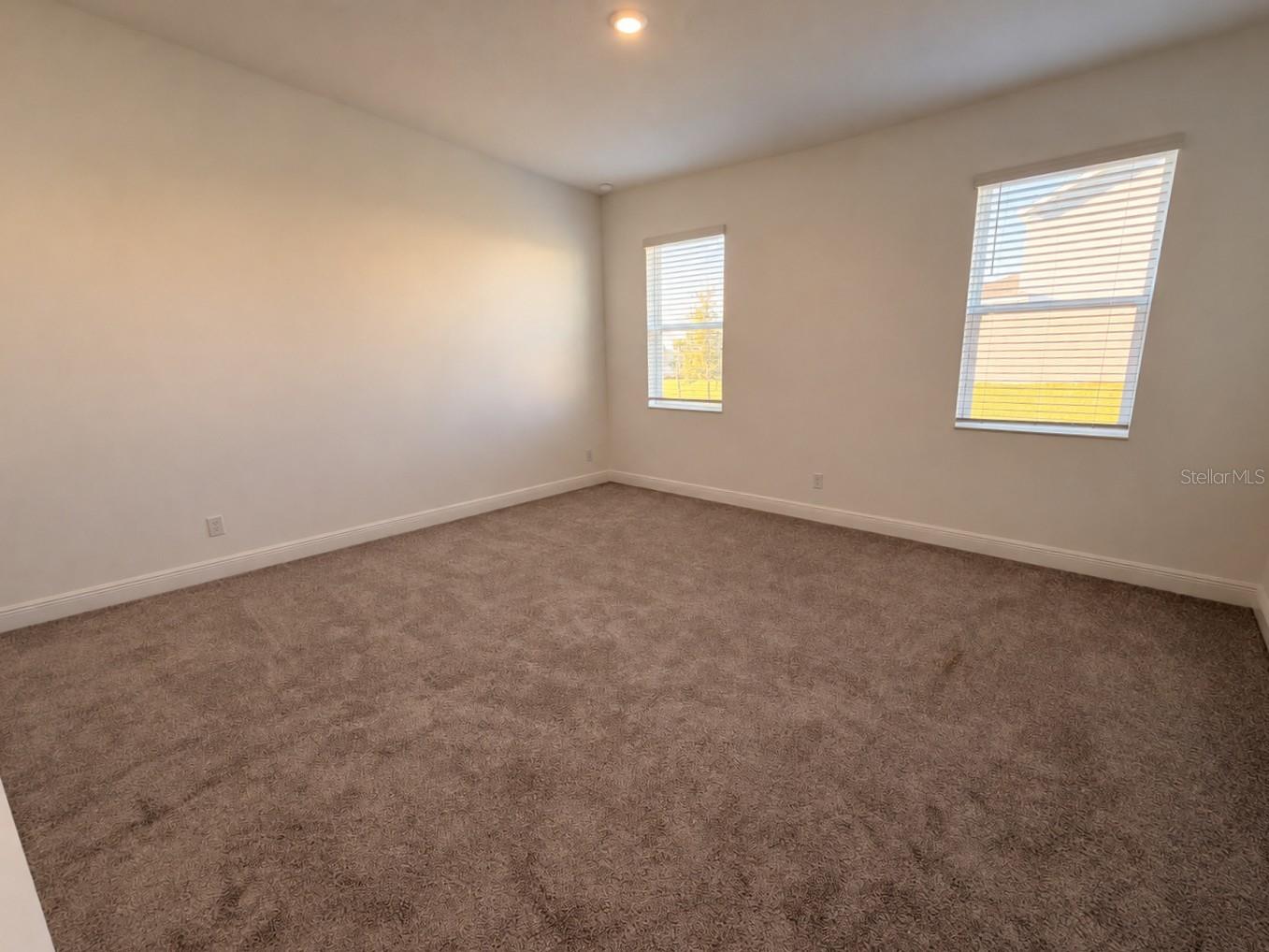 7028 ROLLING GARDENS LOOP