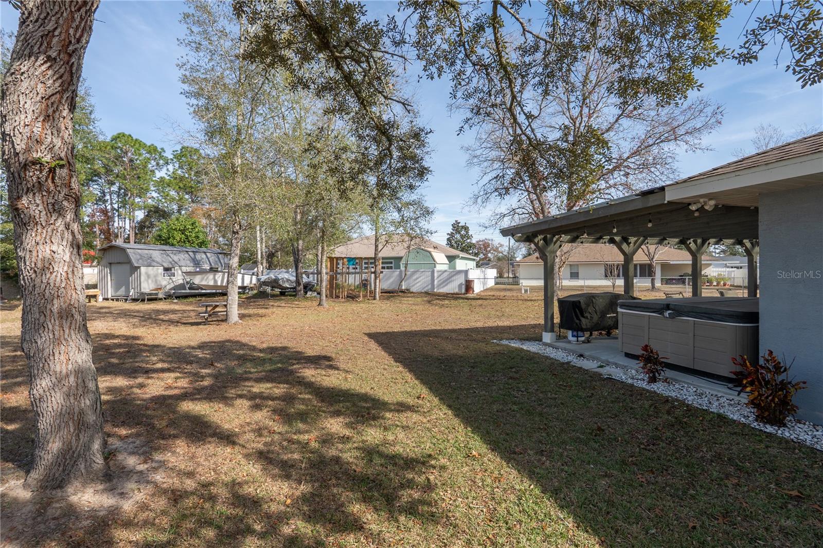 SILVER SPGS SHORES UN 20 - Residential