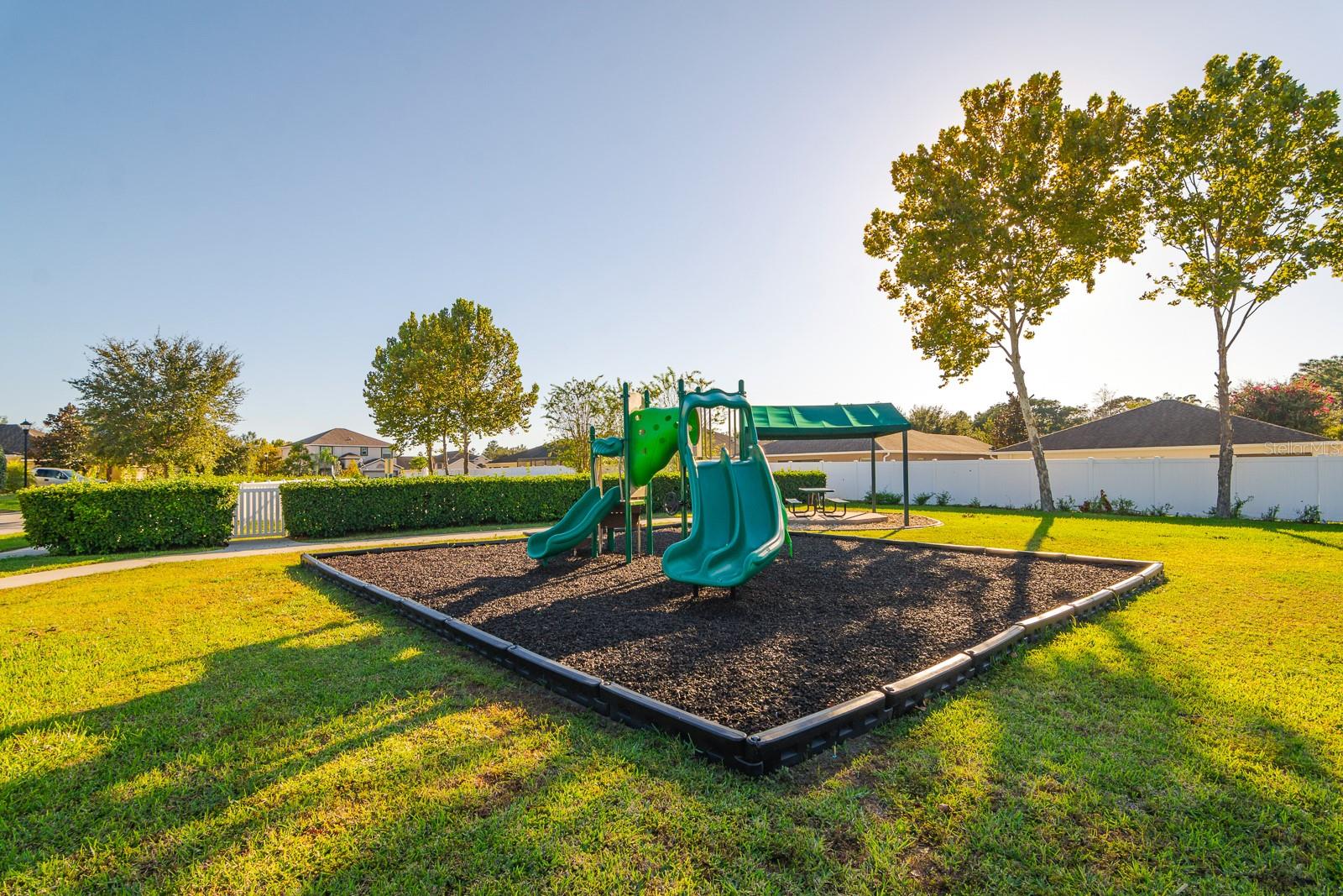 BRIAR OAKS VILLAGE 01 - Residential