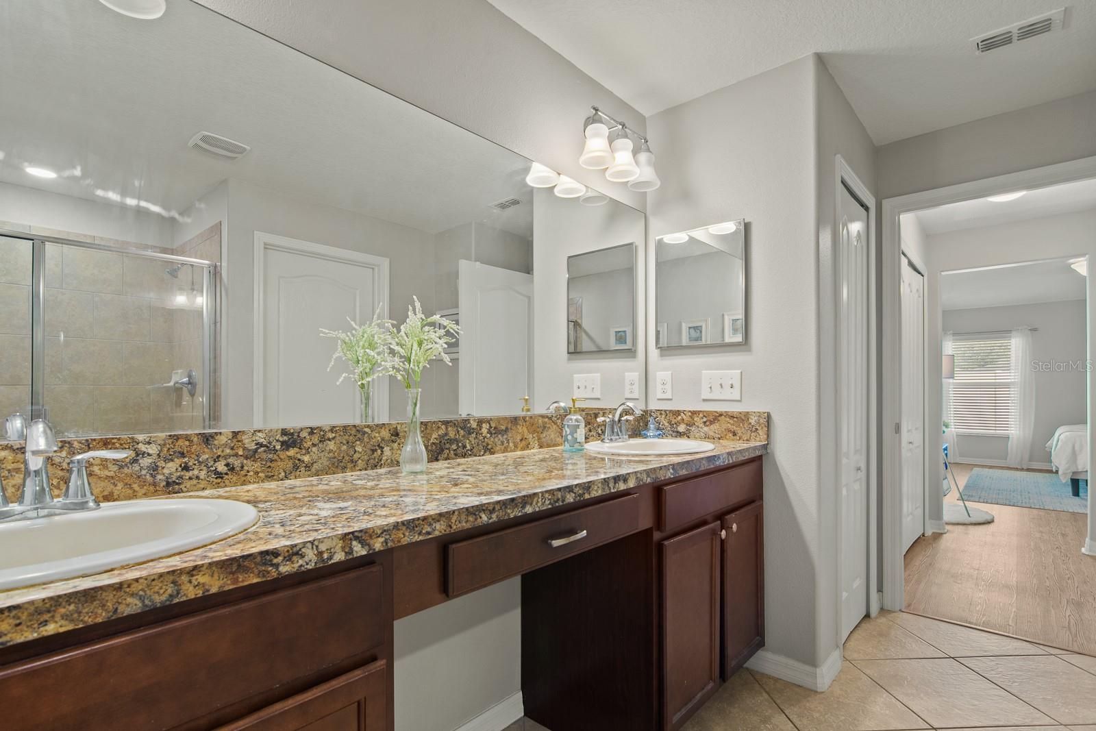 BRIAR OAKS VILLAGE 01 - Residential