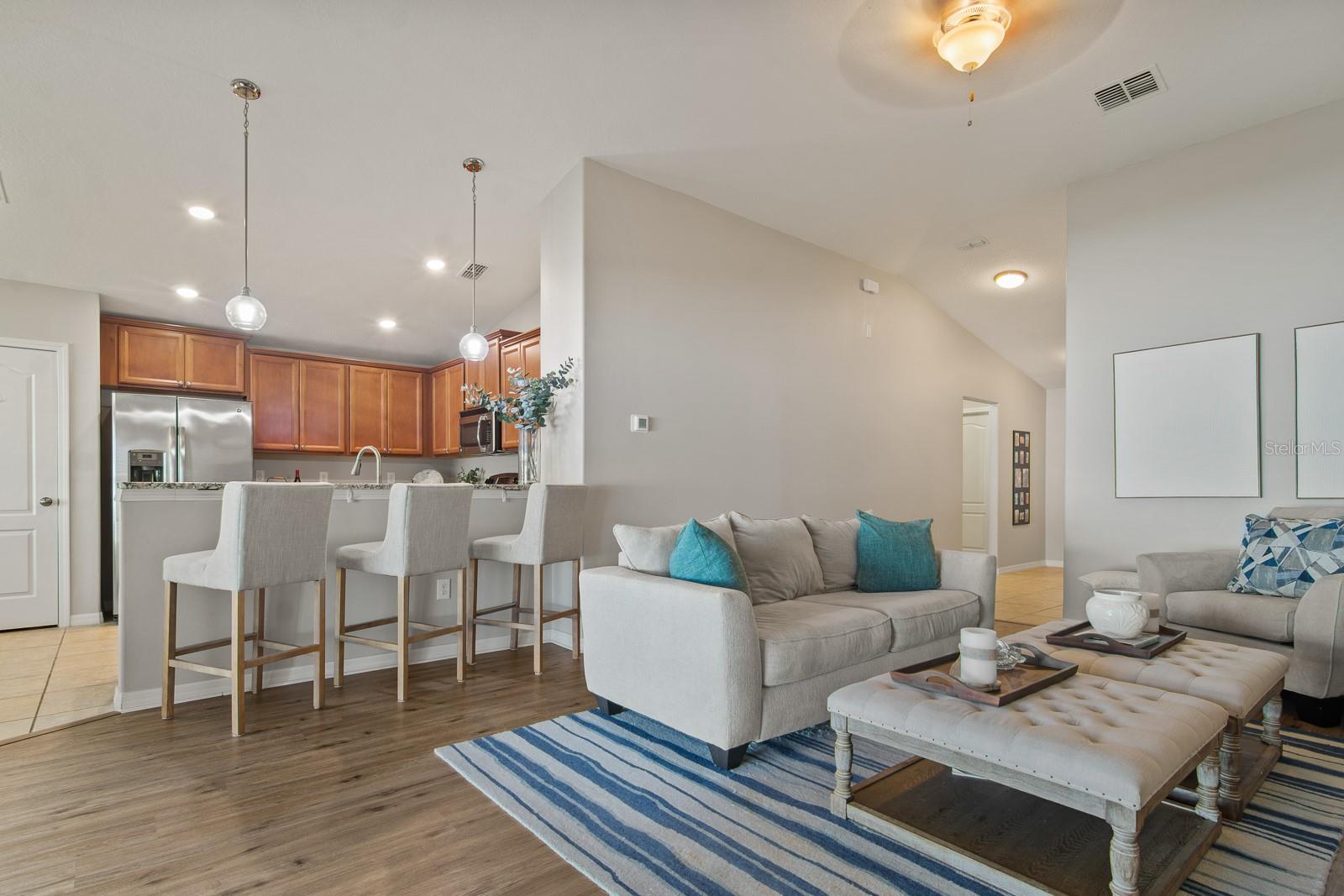 BRIAR OAKS VILLAGE 01 - Residential
