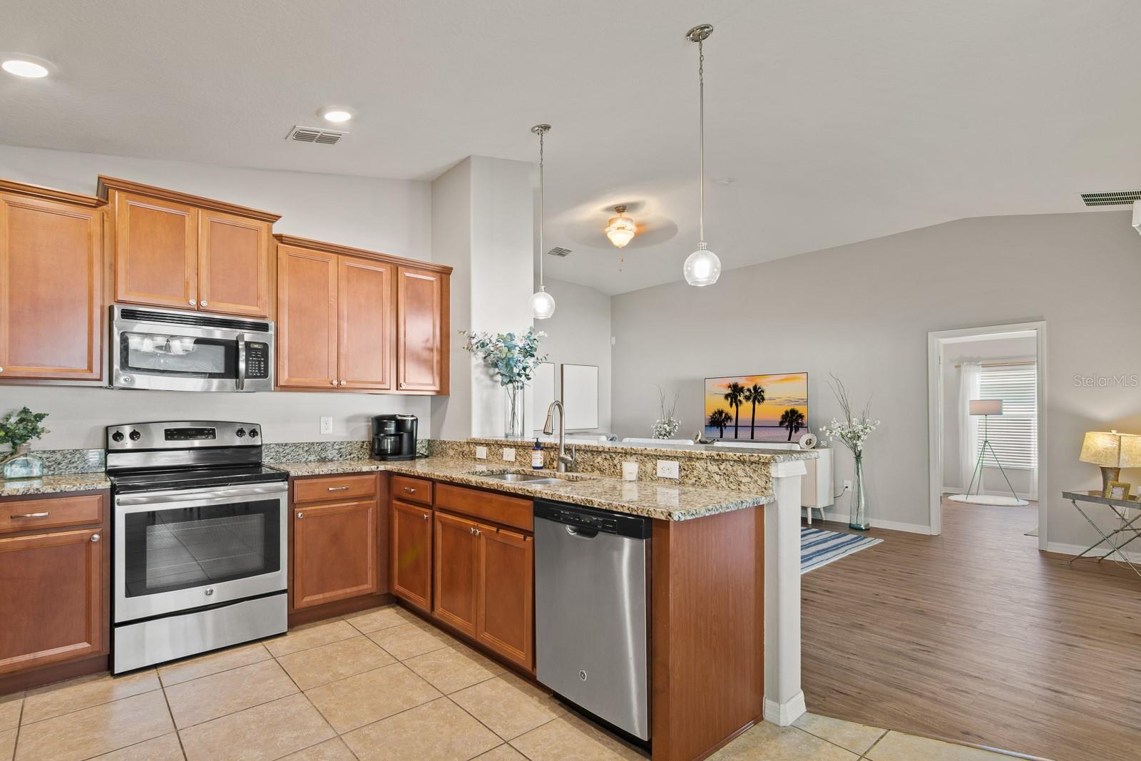 BRIAR OAKS VILLAGE 01 - Residential