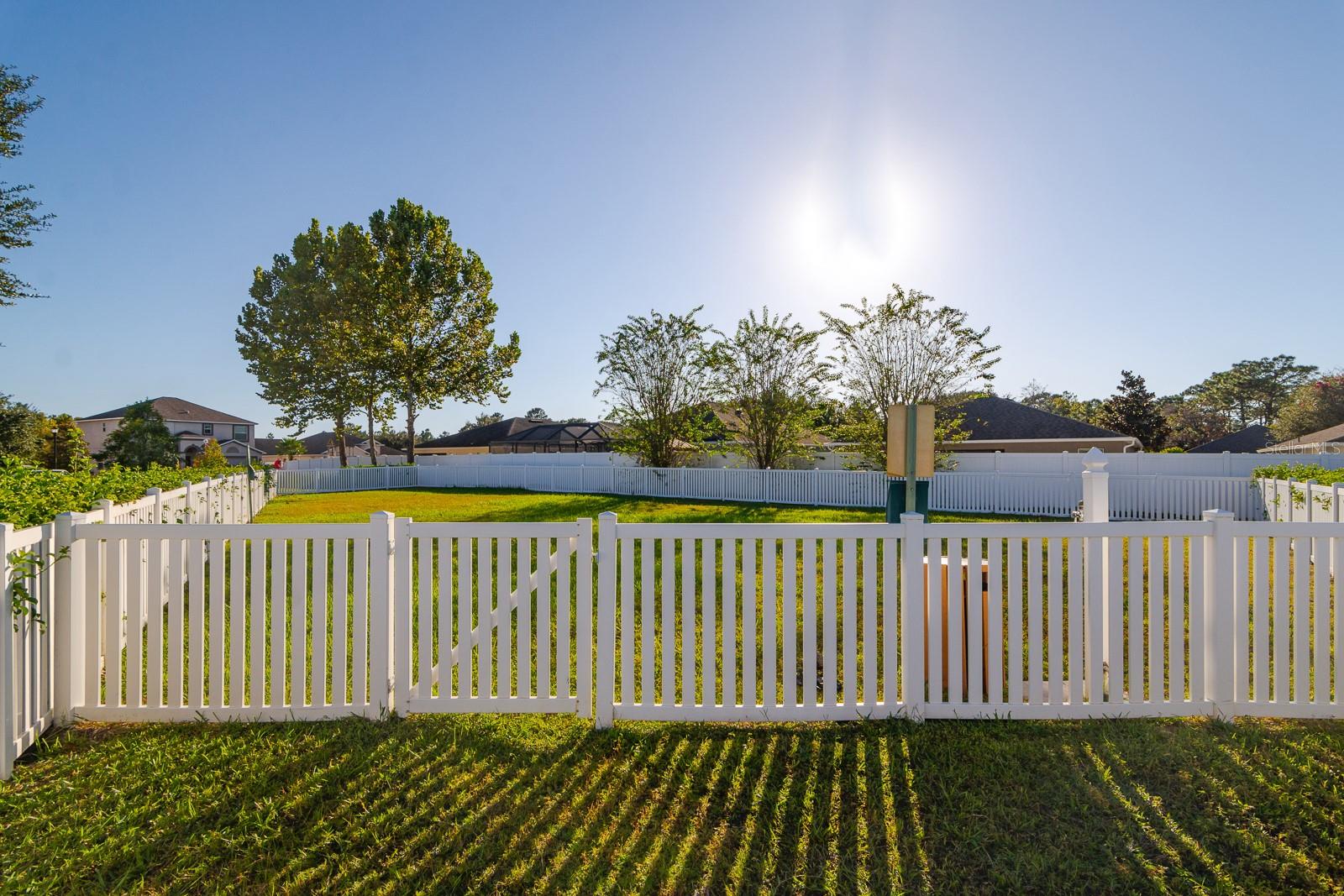 BRIAR OAKS VILLAGE 01 - Residential