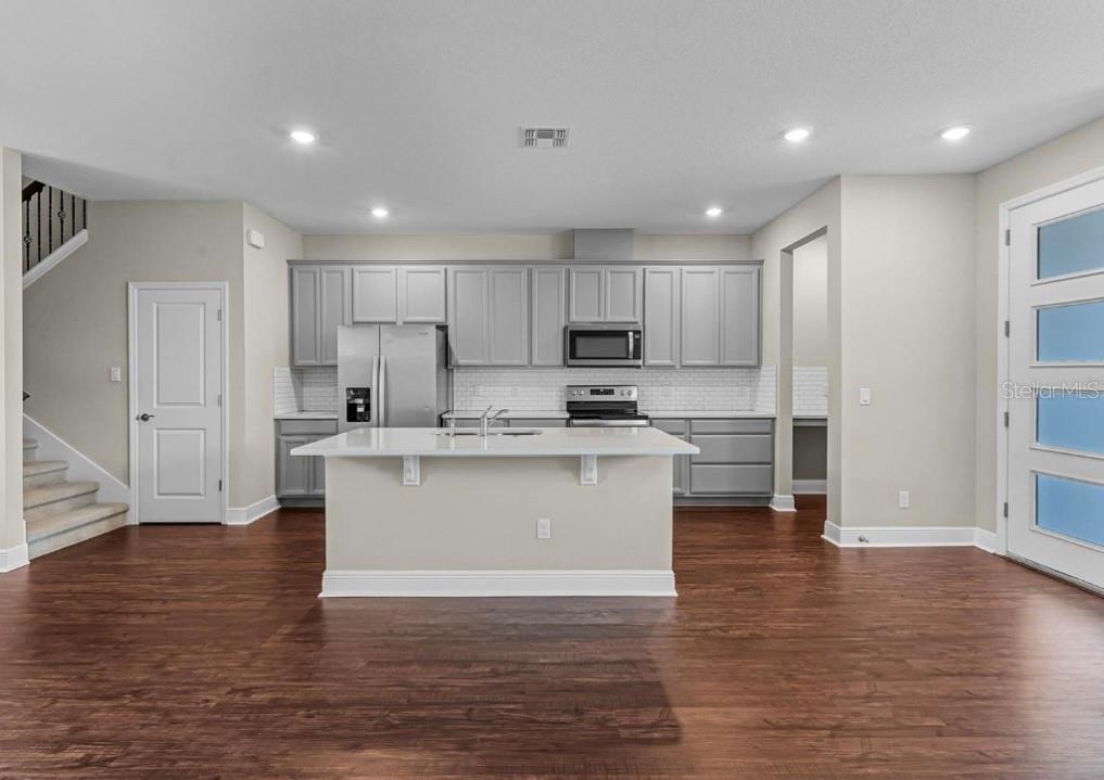 SAND LAKE SOUND - Residential Lease