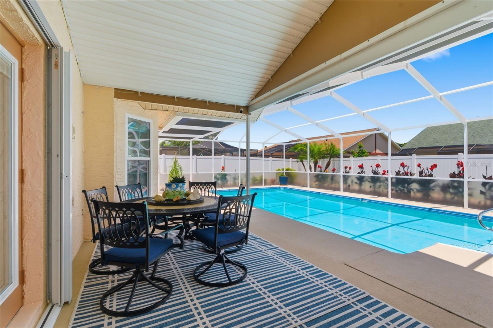HUNTERS RIDGE - Residential