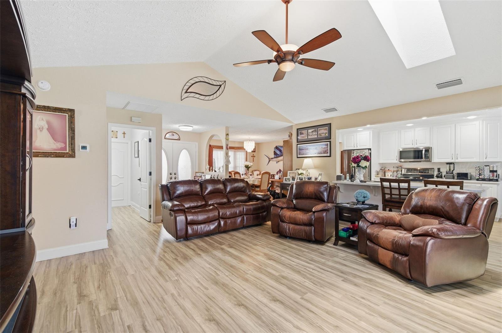 HUNTERS RIDGE - Residential