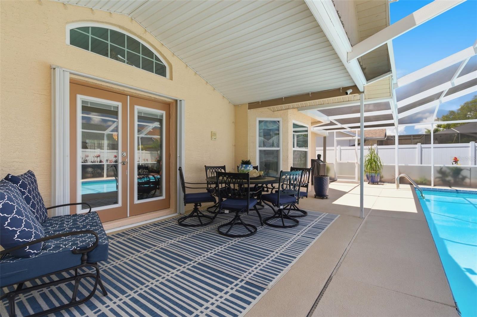 HUNTERS RIDGE - Residential