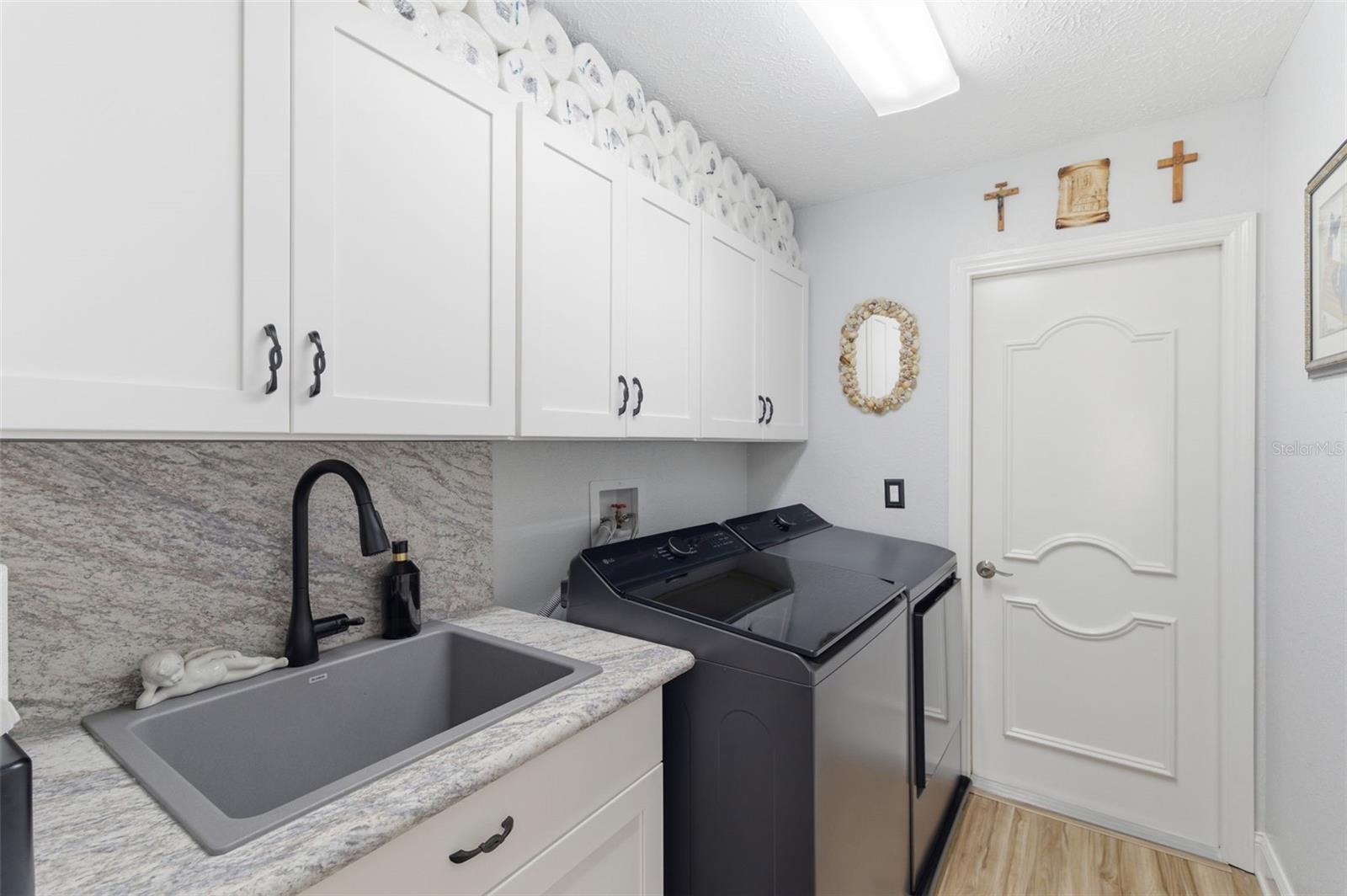 HUNTERS RIDGE - Residential
