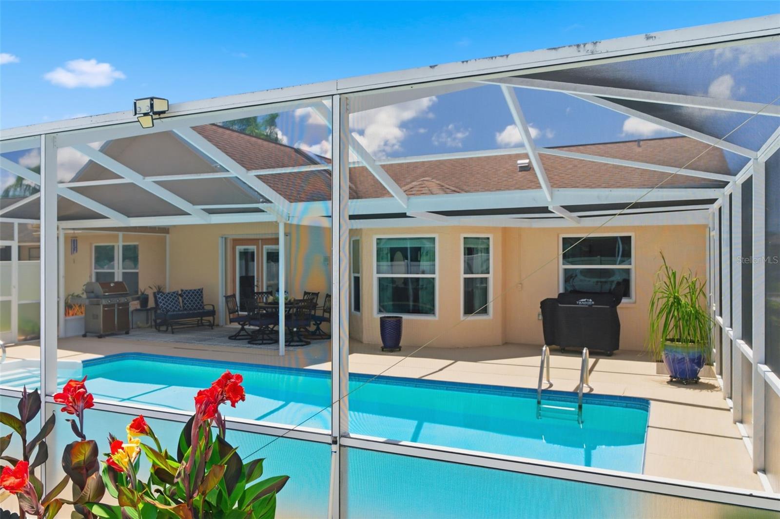 HUNTERS RIDGE - Residential