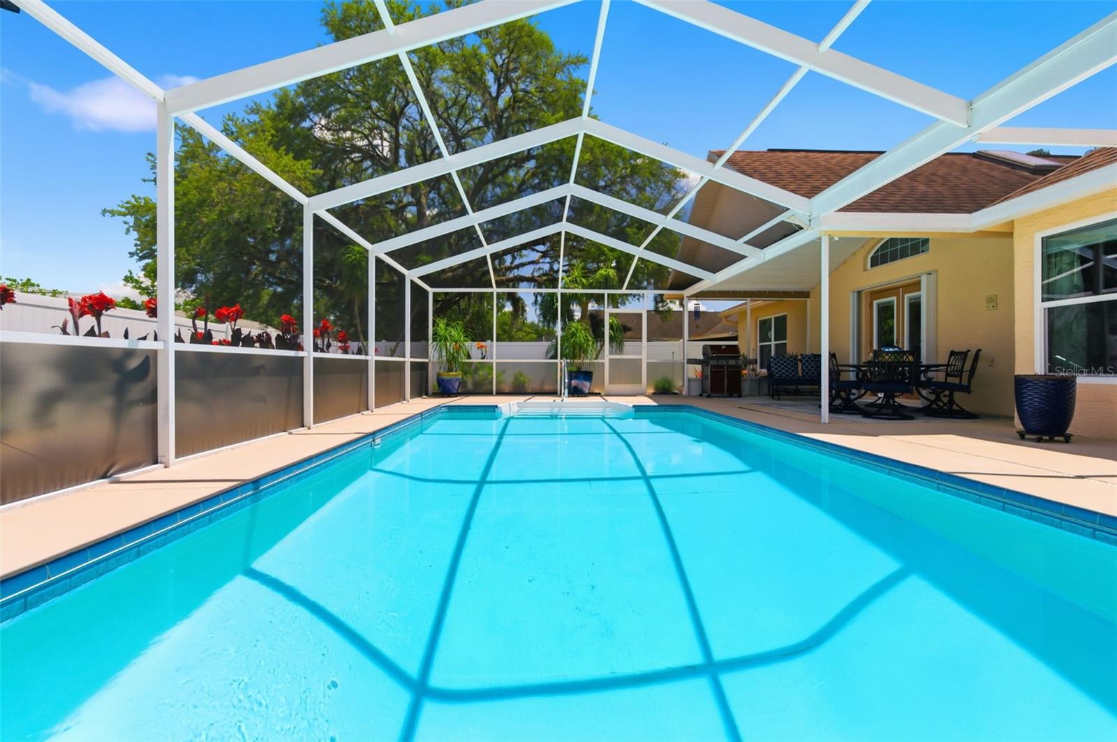 HUNTERS RIDGE - Residential