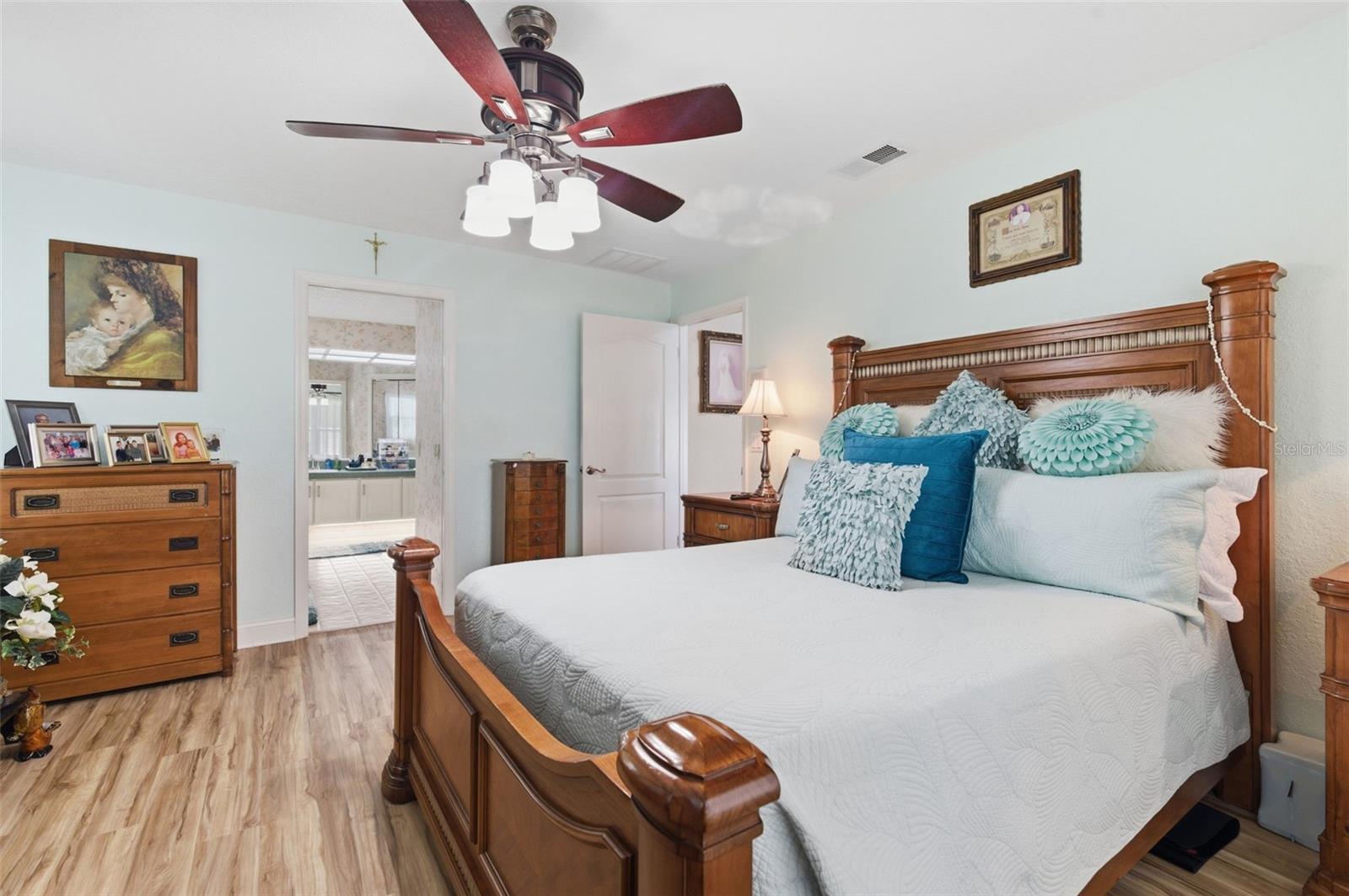 HUNTERS RIDGE - Residential