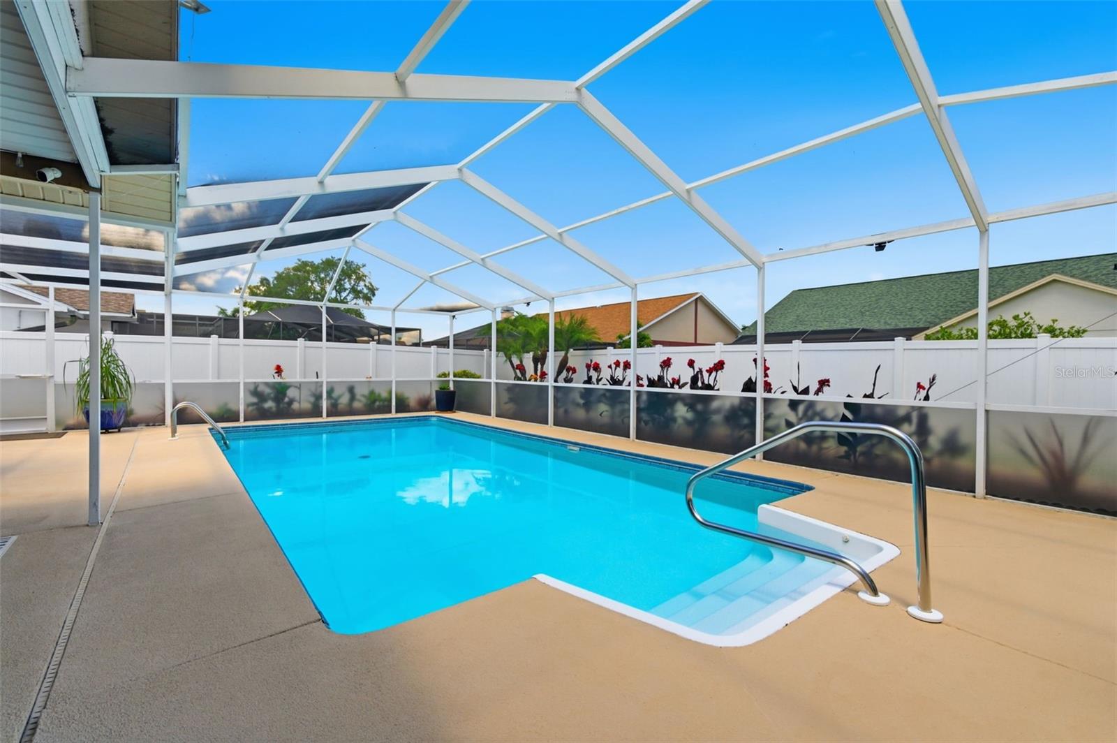 HUNTERS RIDGE - Residential