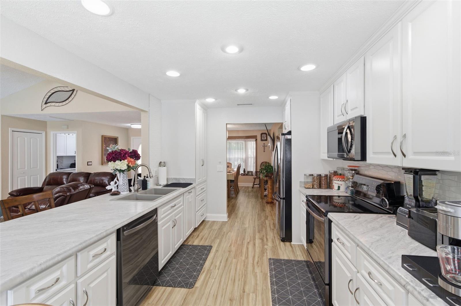 HUNTERS RIDGE - Residential