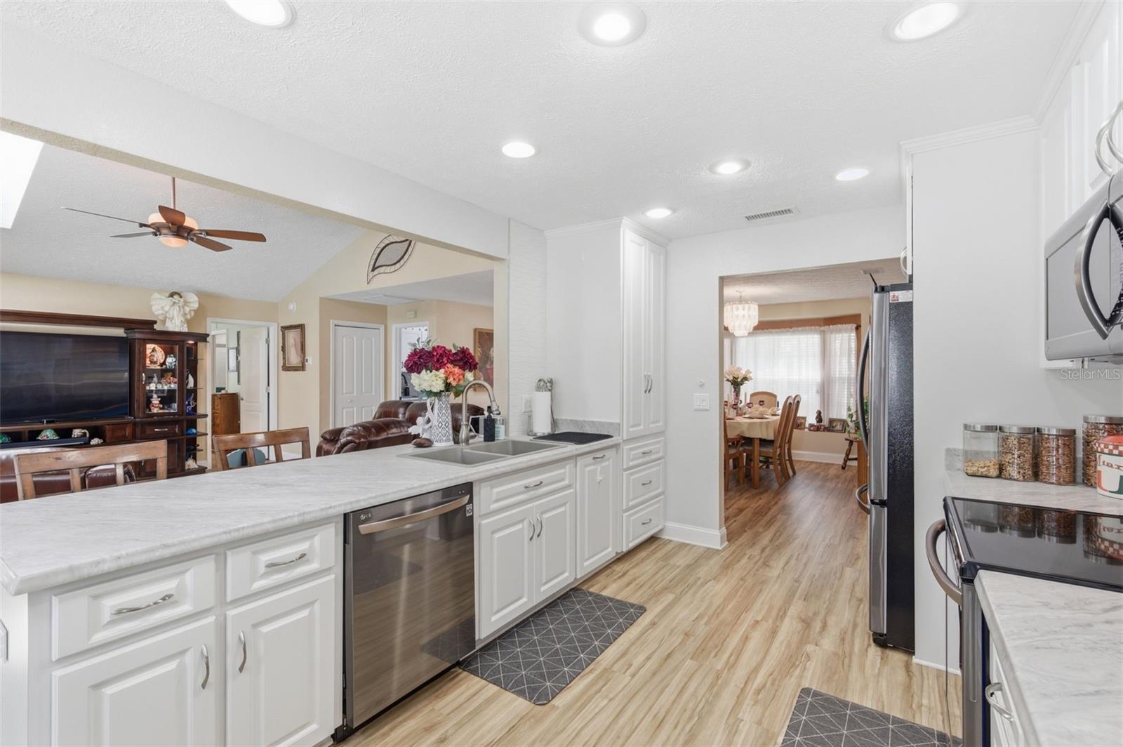 HUNTERS RIDGE - Residential