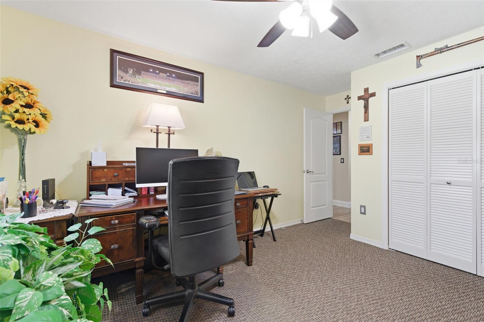HUNTERS RIDGE - Residential
