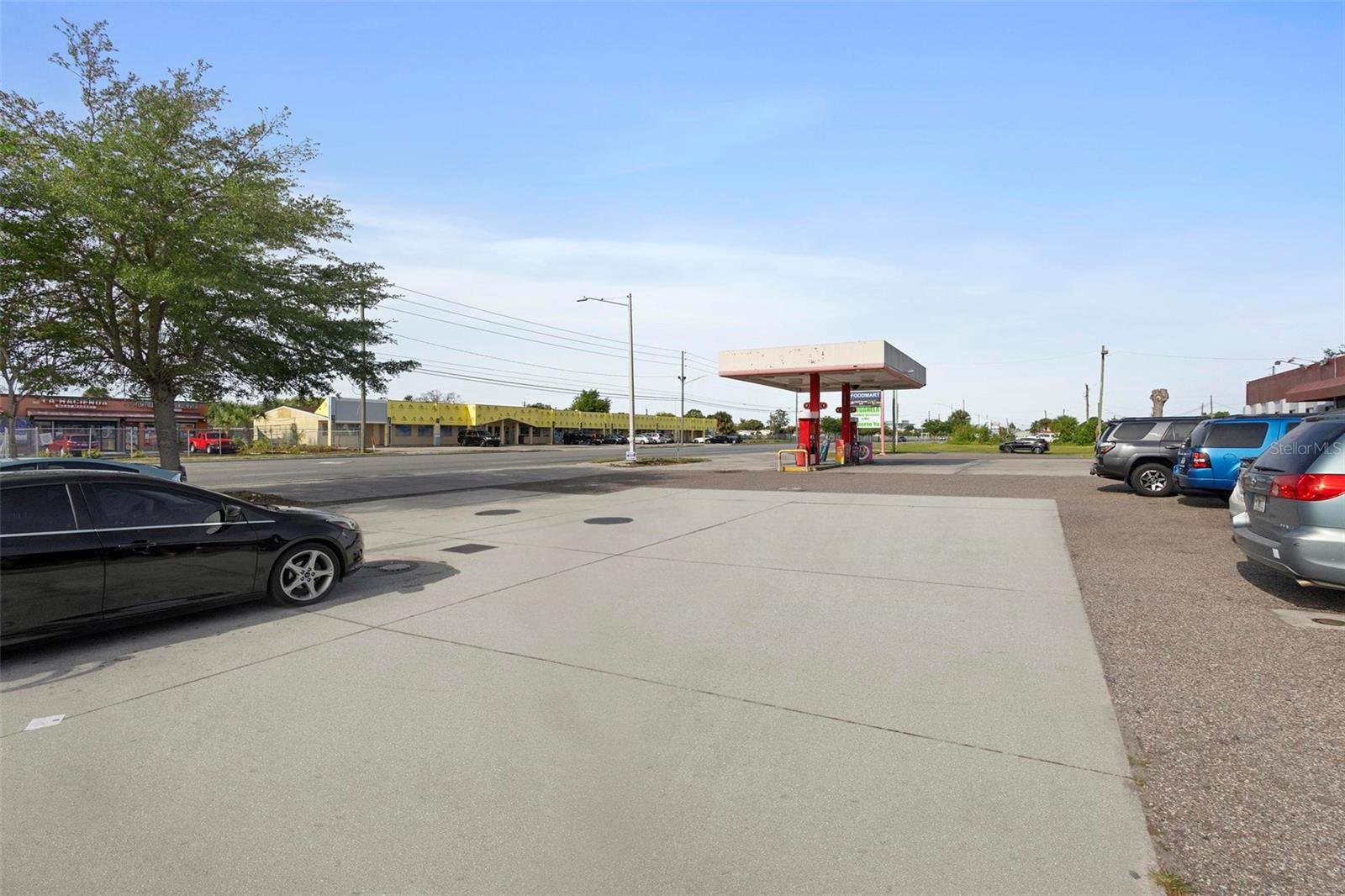 ACREAGE - Commercial Sale