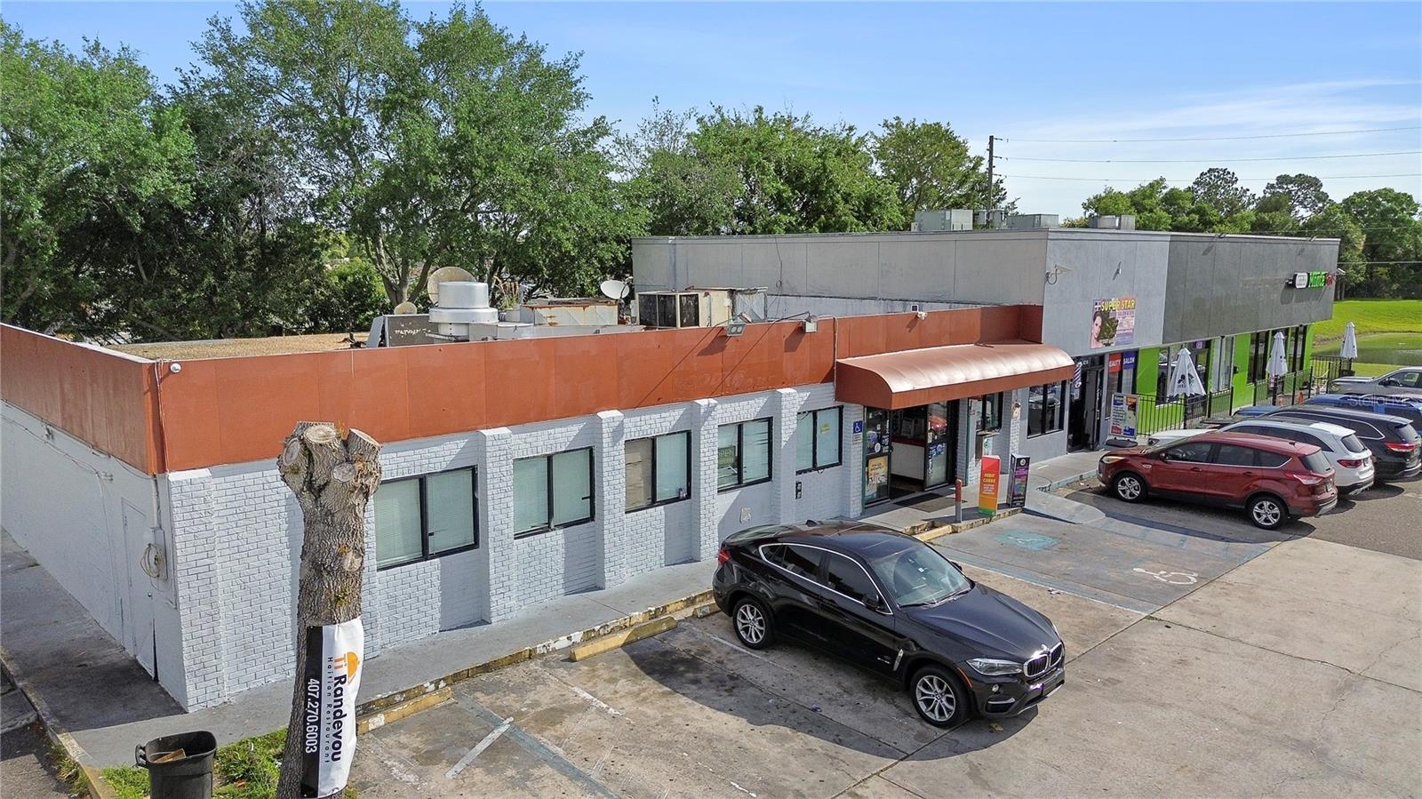 827 W LANCASTER ROAD