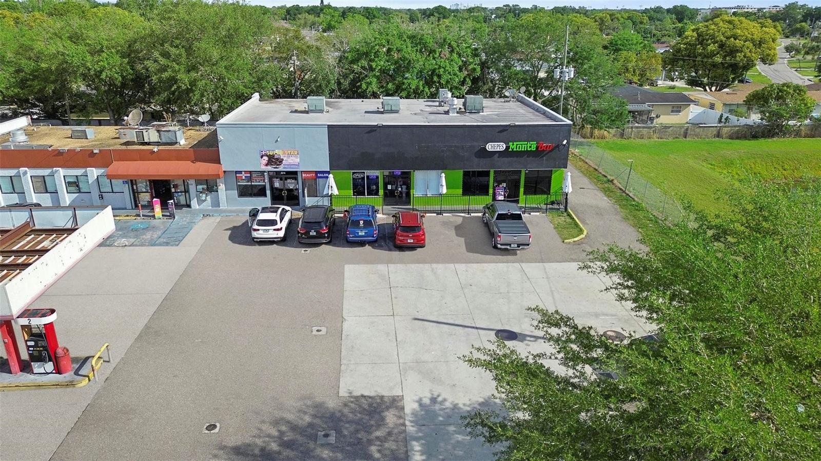 ACREAGE - Commercial Sale