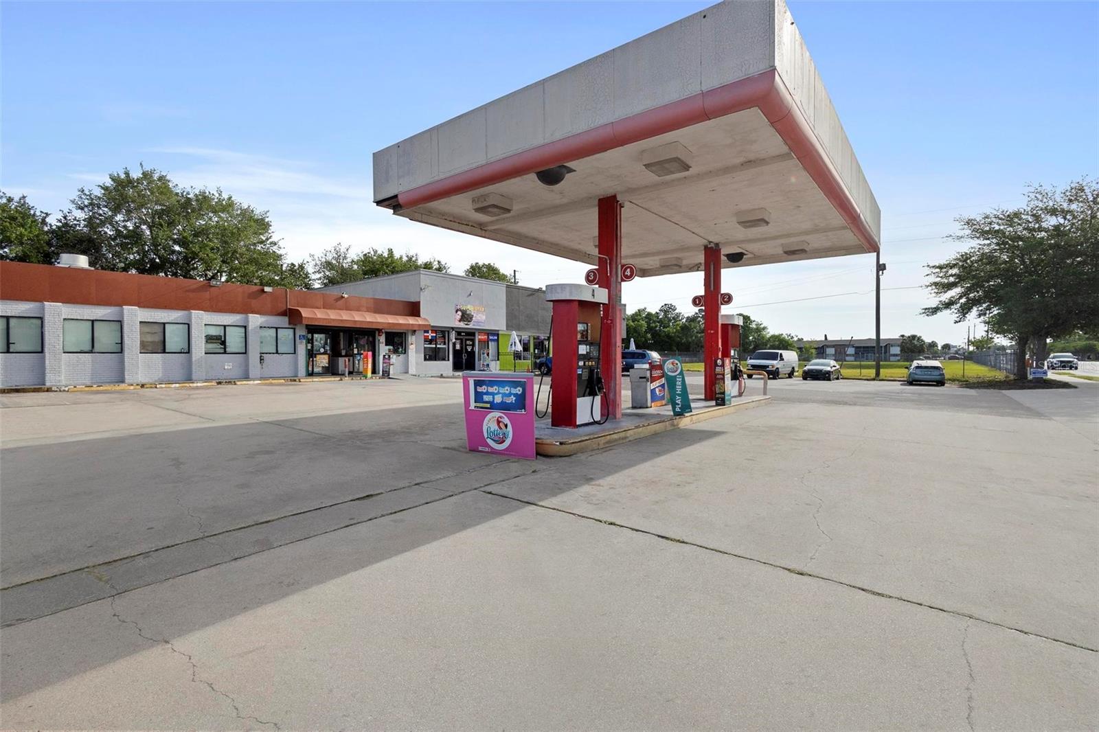 ACREAGE - Commercial Sale