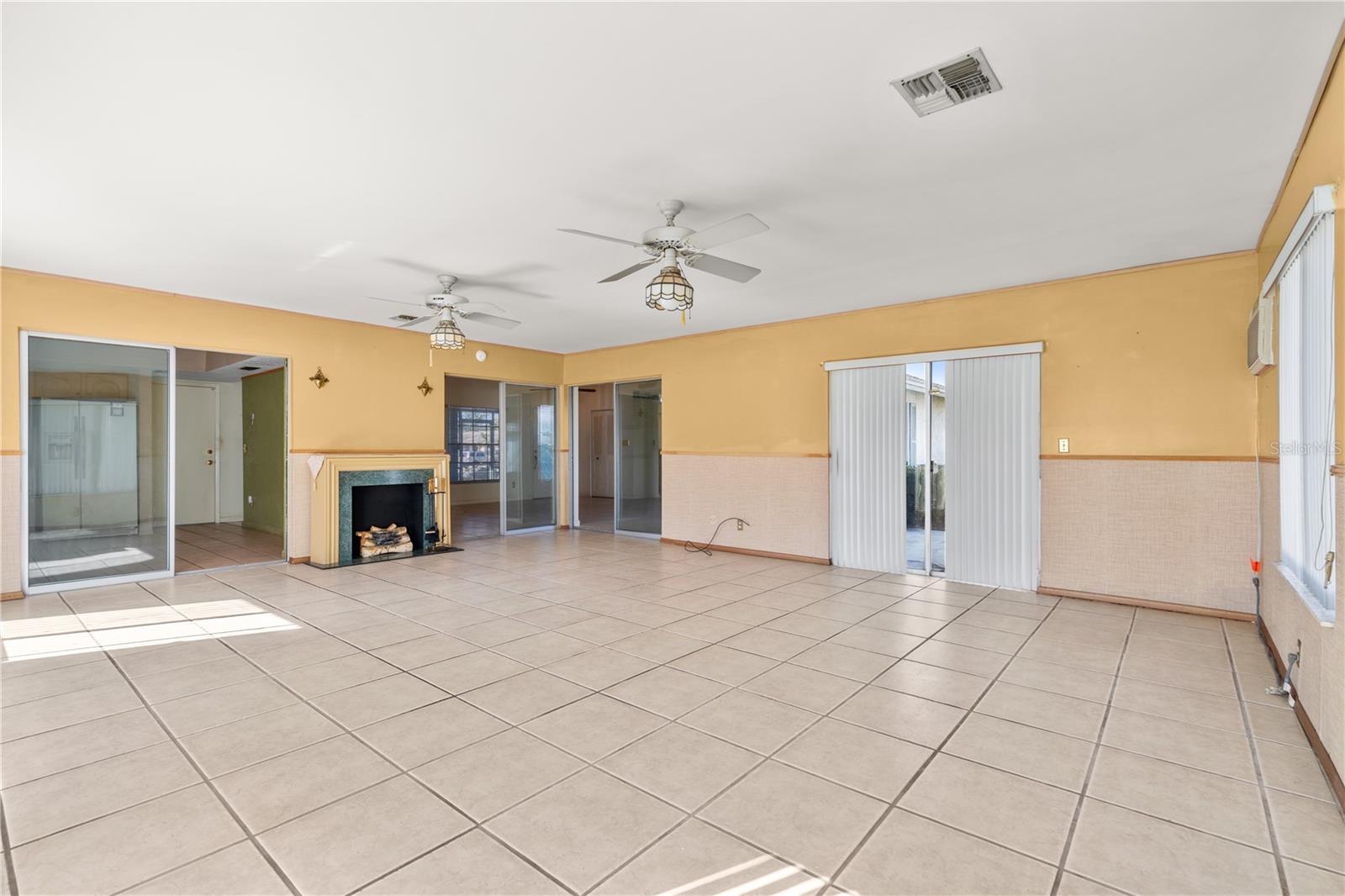 SOMERSET VILLAGE - Residential