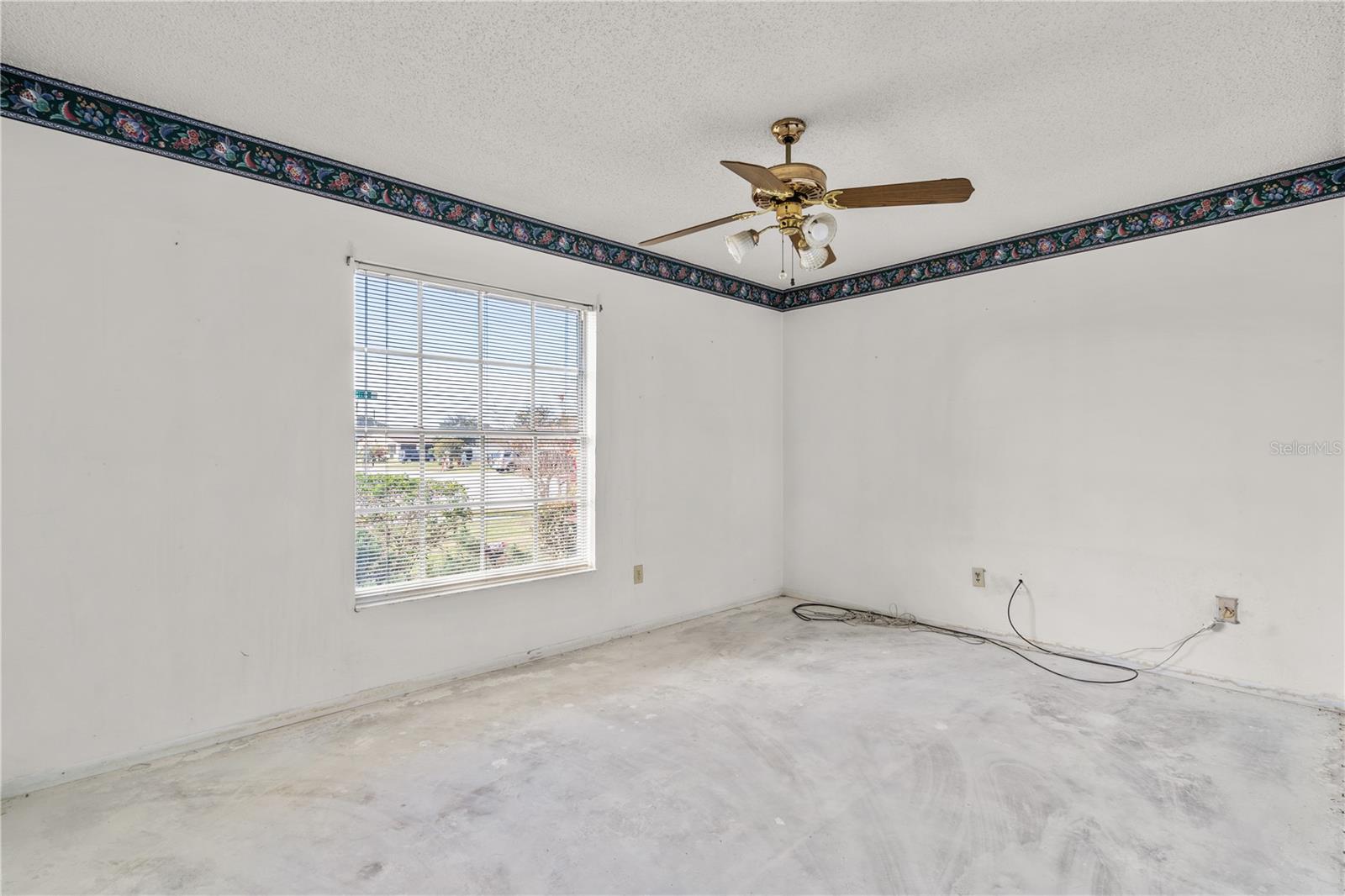 SOMERSET VILLAGE - Residential