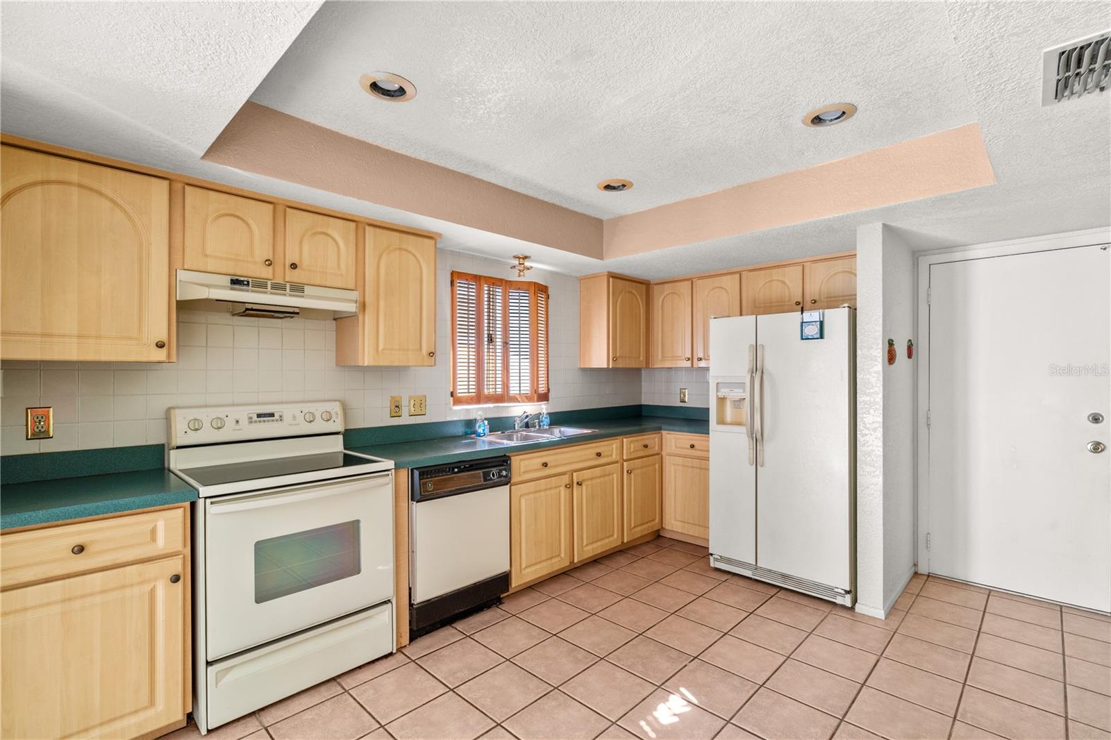 SOMERSET VILLAGE - Residential