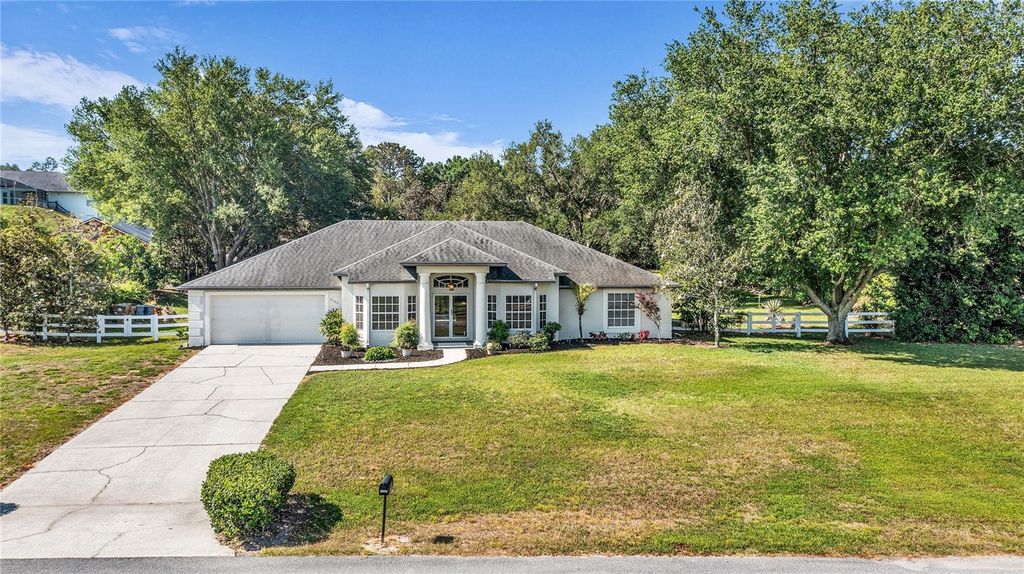Photo of 12540 Cynthia Lane, Clermont, FL 34715 (MLS # O6403819)