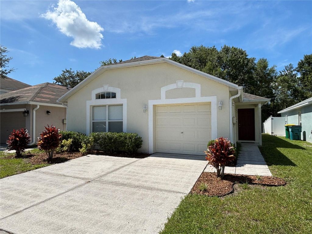 Photo of 30418 Birdhouse Drive, Wesley Chapel, FL 33545 (MLS # TB8406337)