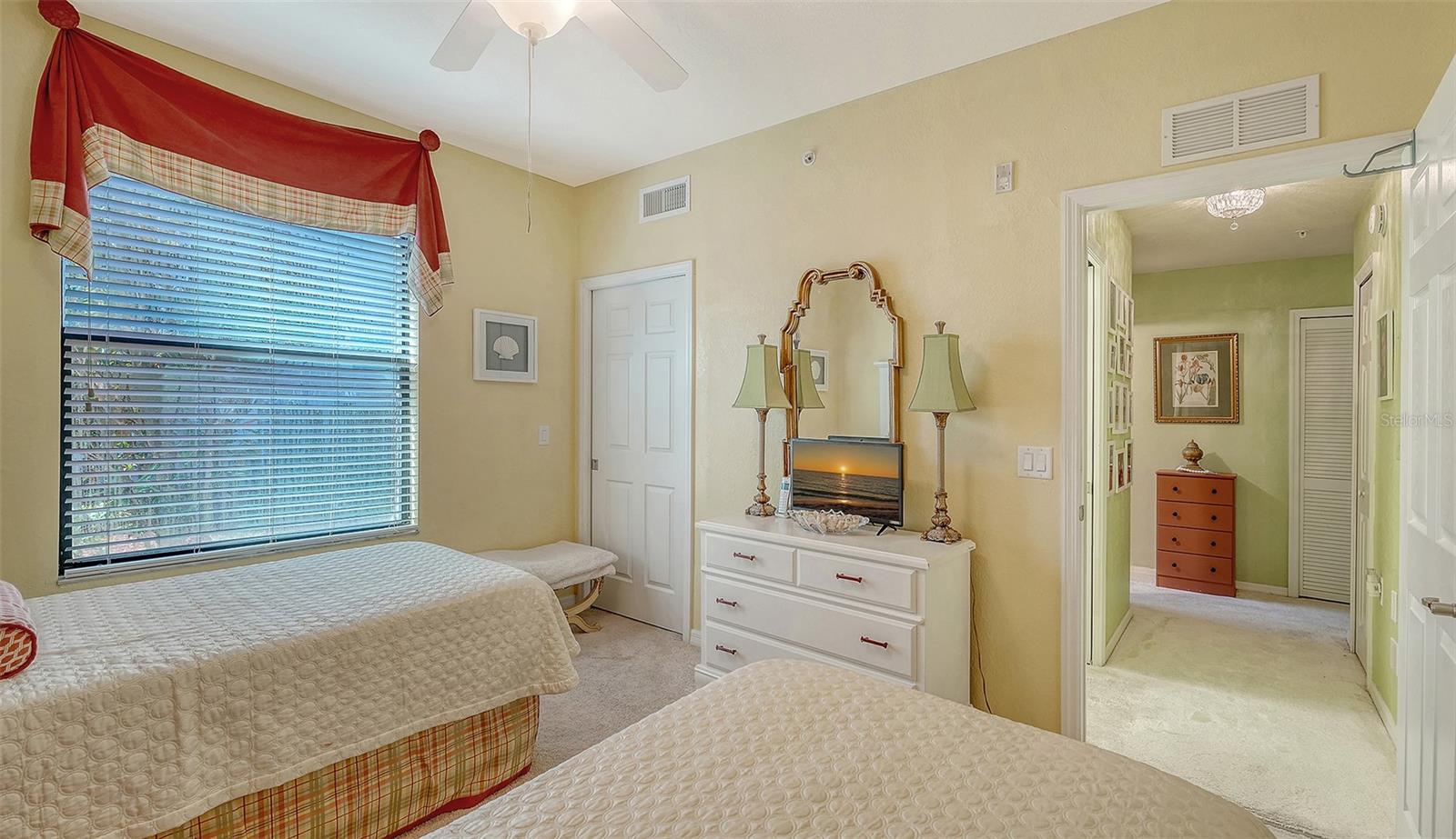 RIVER STRAND - Residential