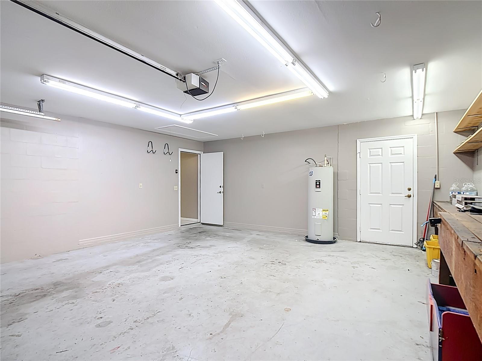 NORTH POINTE - Residential