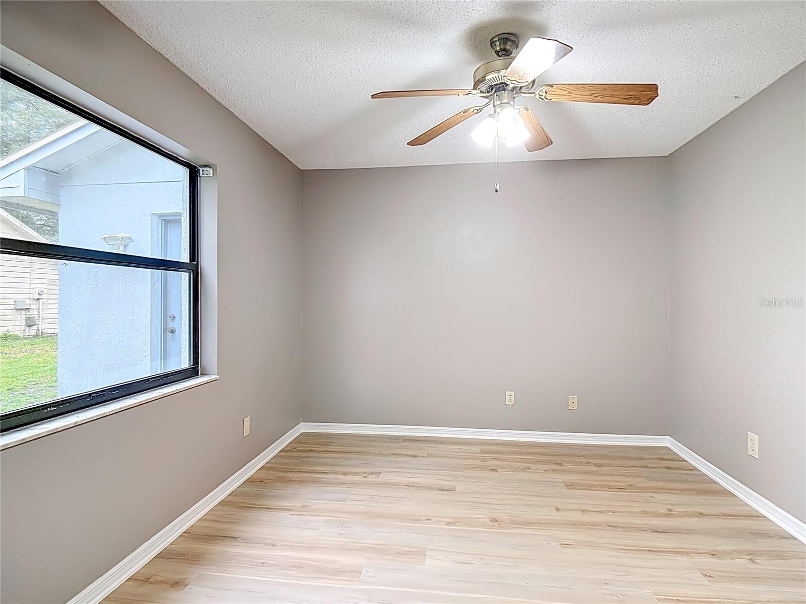 NORTH POINTE - Residential