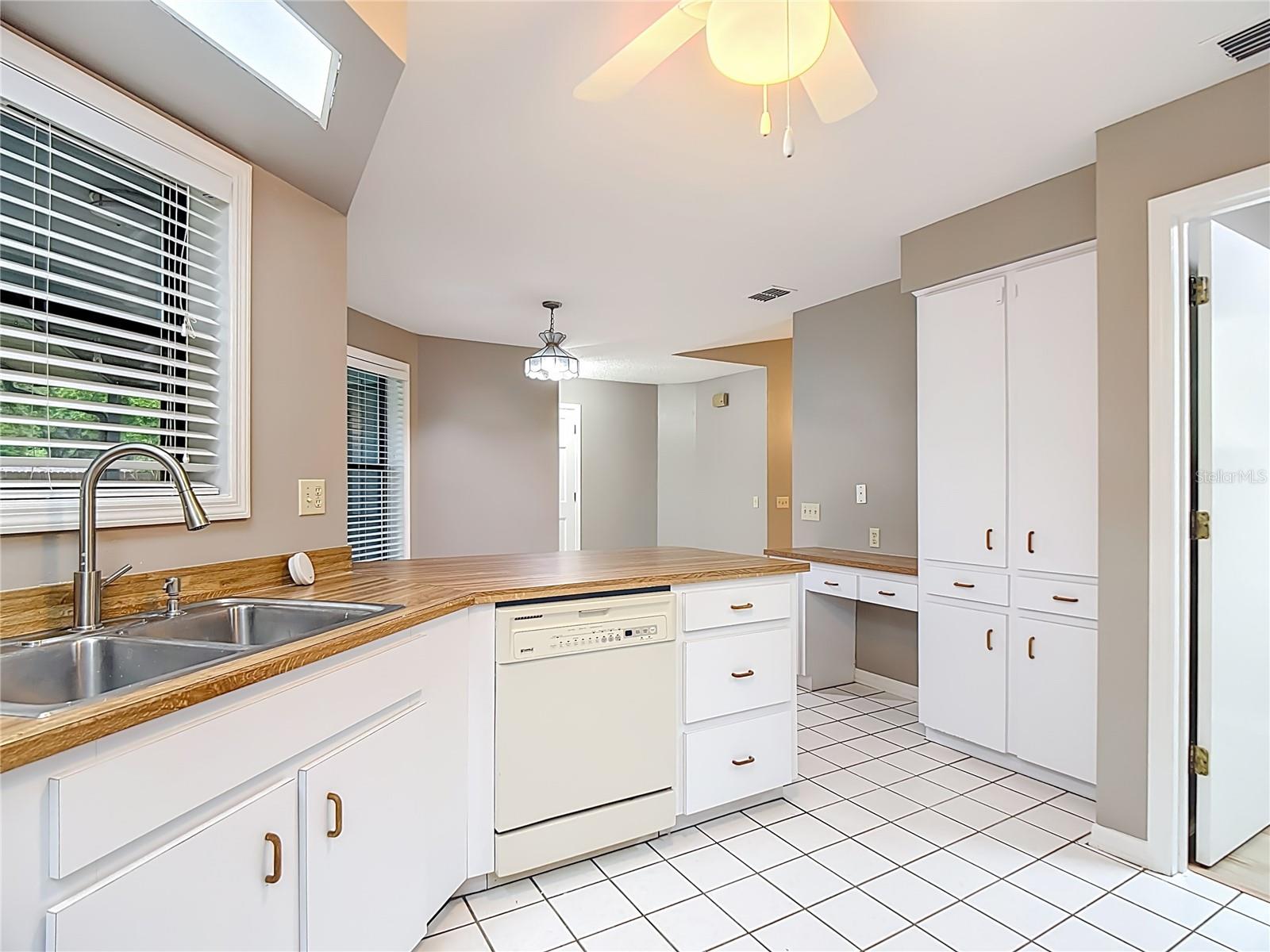 NORTH POINTE - Residential