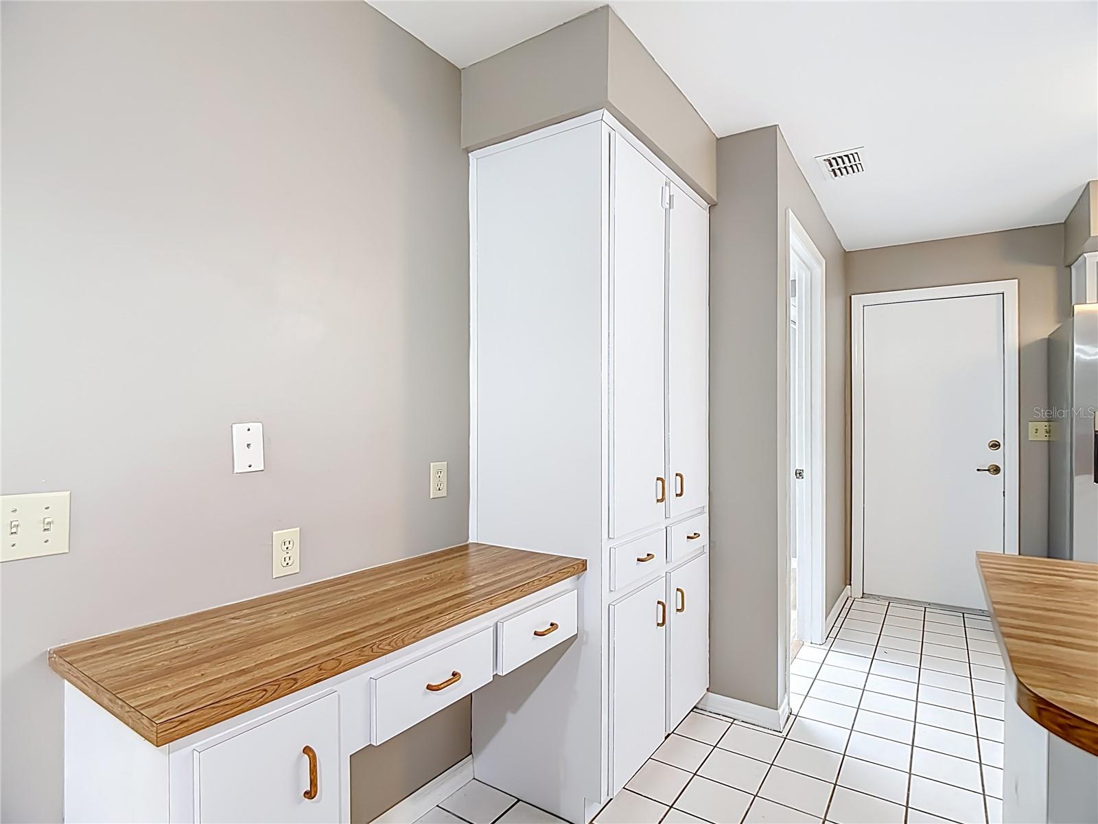 NORTH POINTE - Residential