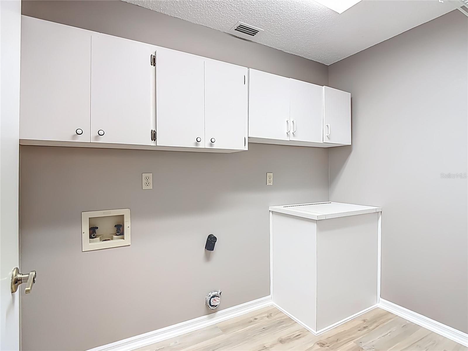 NORTH POINTE - Residential